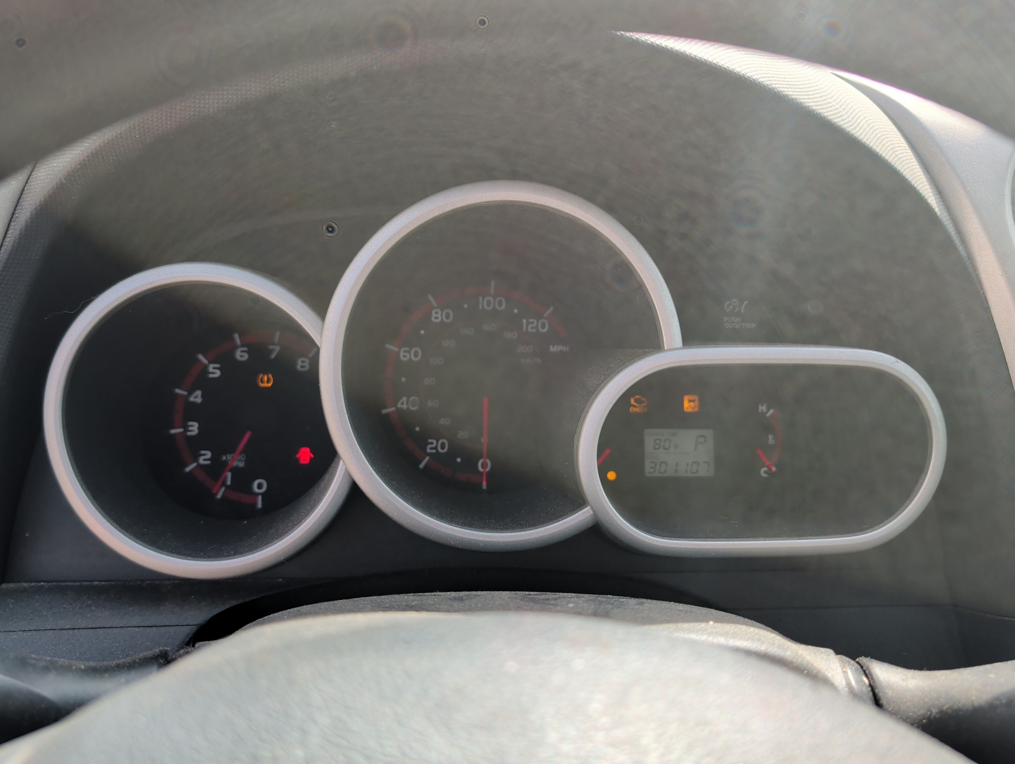 2010 toyota matrix with 301107 miles for sale near elk-river, minnesota 106503_43_gauge_cluster.jpg