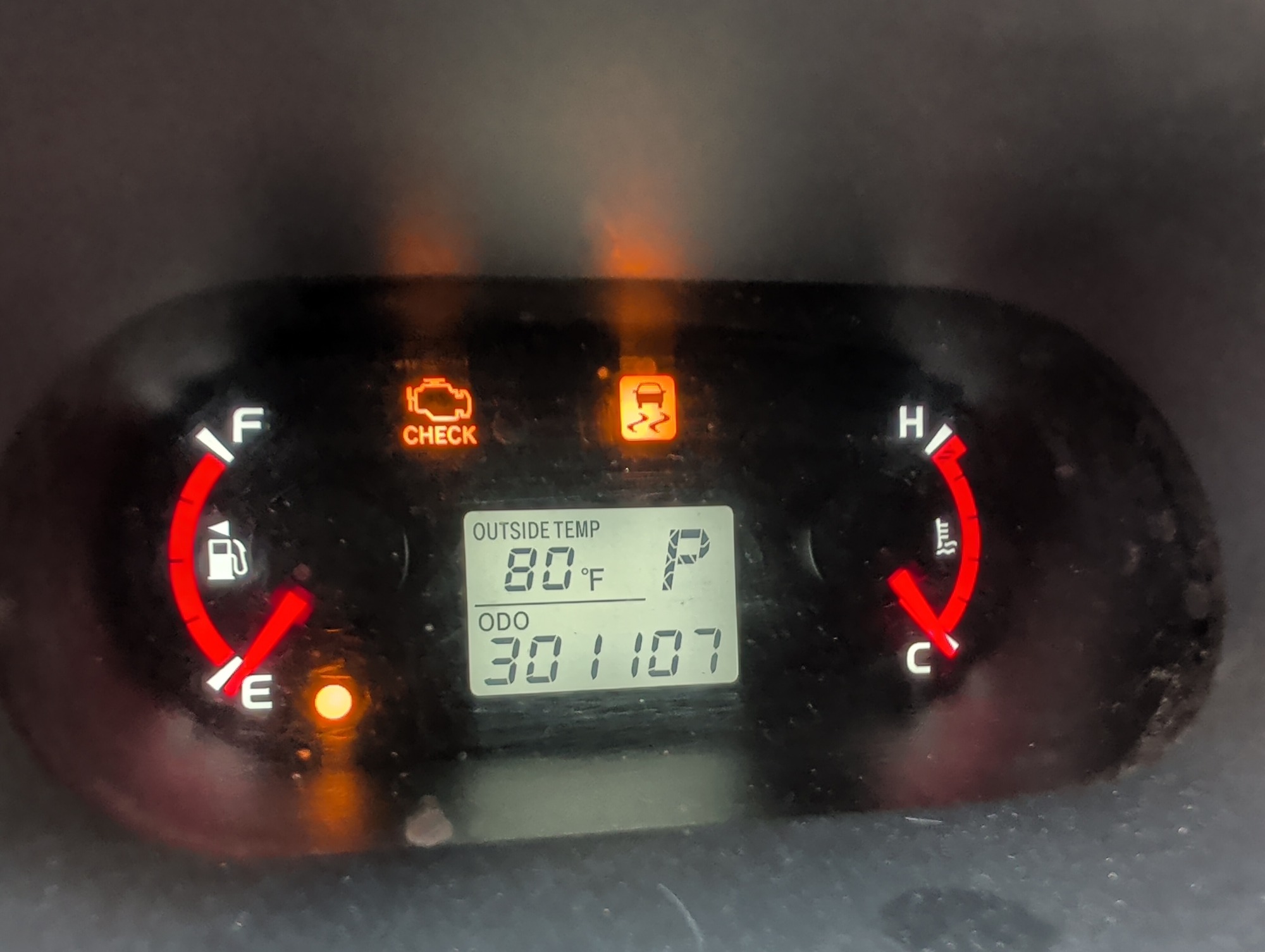 2010 toyota matrix with 301107 miles for sale near elk-river, minnesota 106503_44_mileage_closeup.jpg