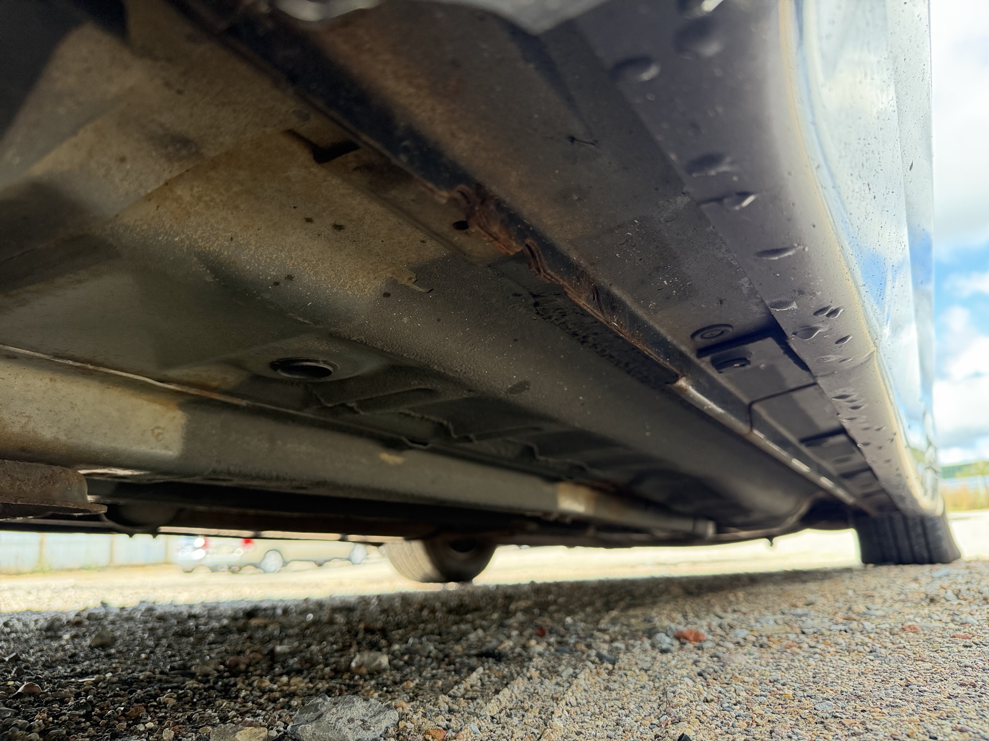 2008 nissan altima 2.5-s with 238750 miles for sale near elk-river, minnesota 106504_17_undercar_drv_side.jpg