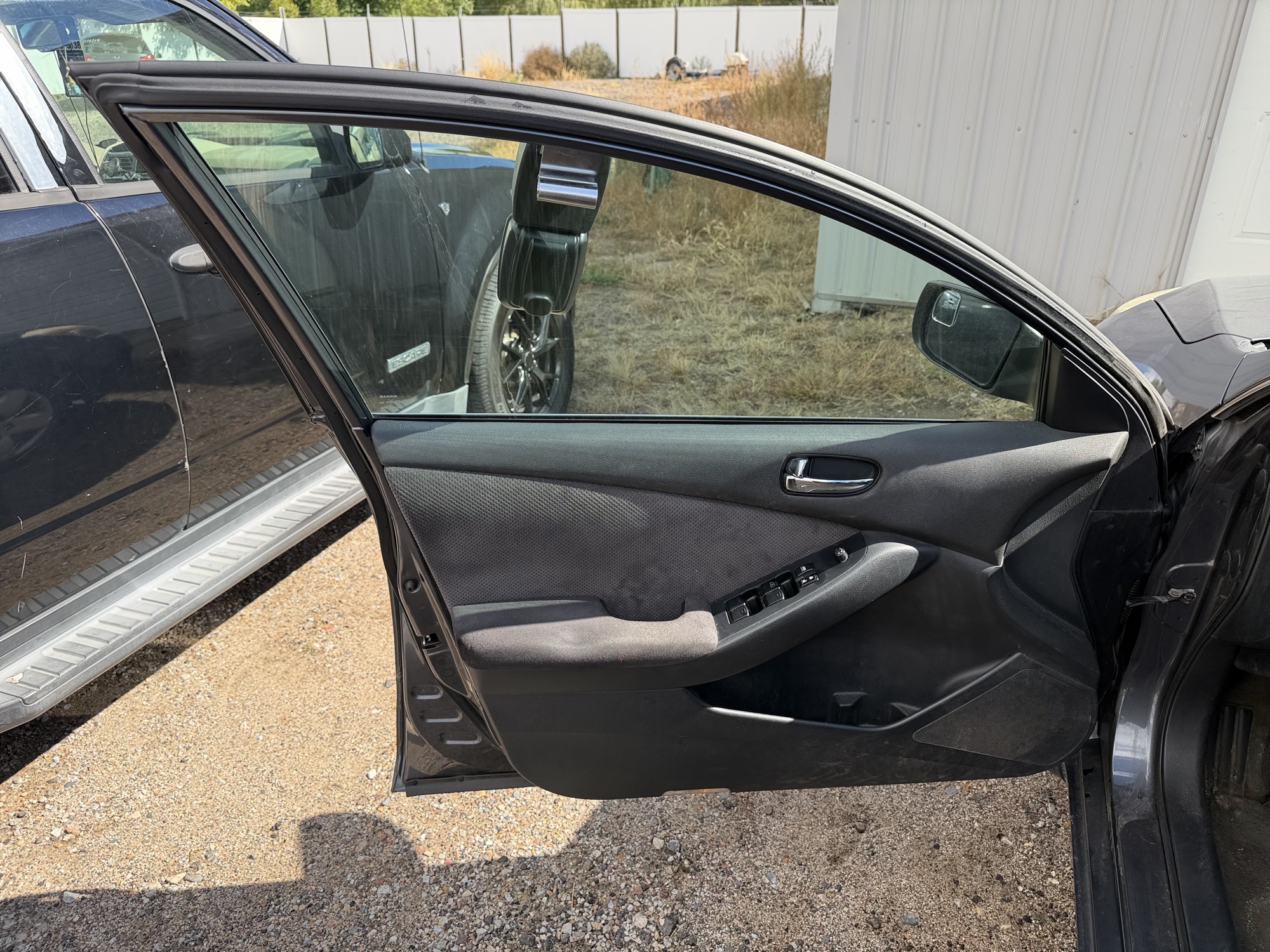 2008 nissan altima 2.5-s with 238750 miles for sale near elk-river, minnesota 106504_23_driver_door_panel.jpg