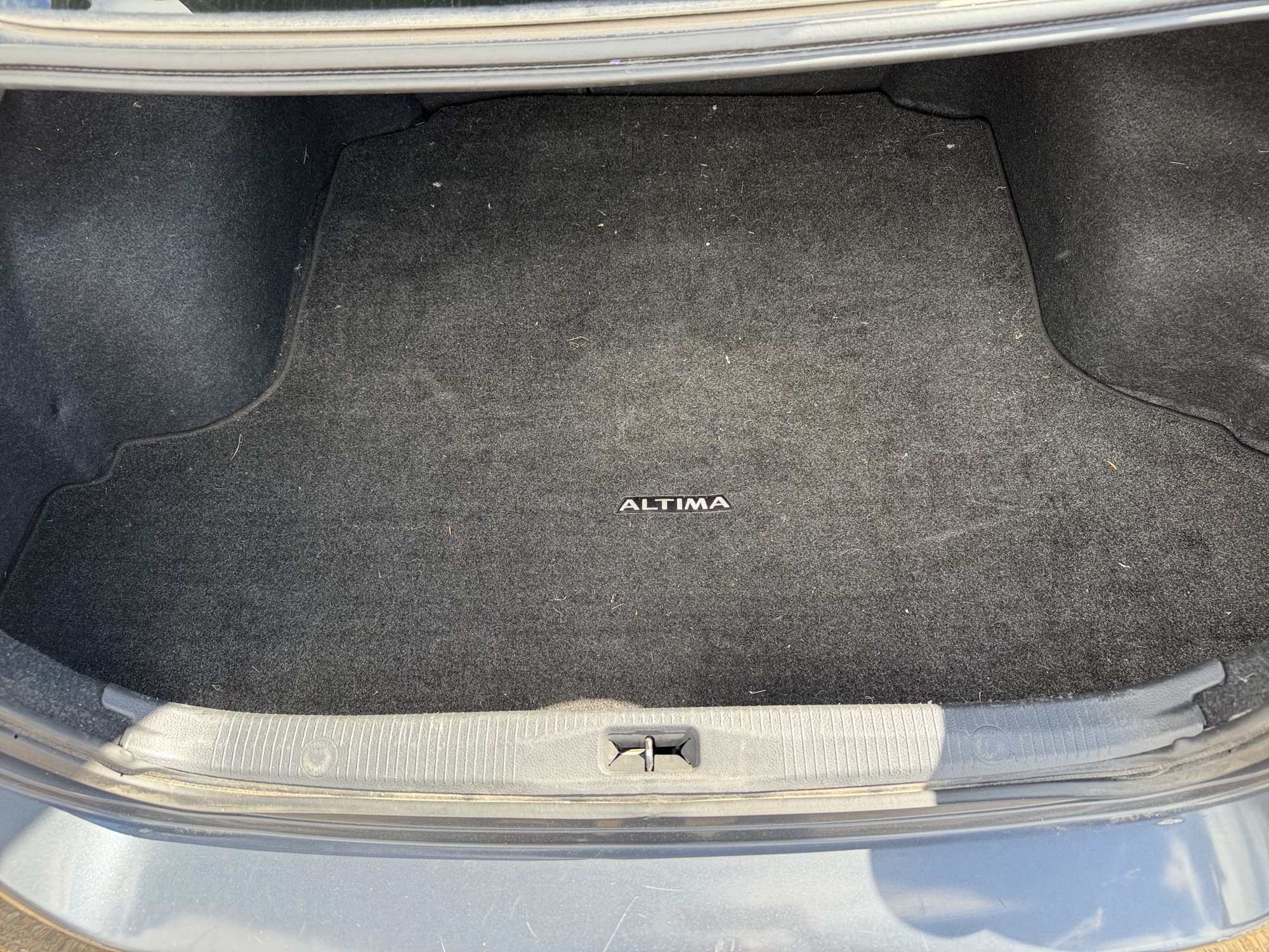 2008 nissan altima 2.5-s with 238750 miles for sale near elk-river, minnesota 106504_26_trunk.jpg