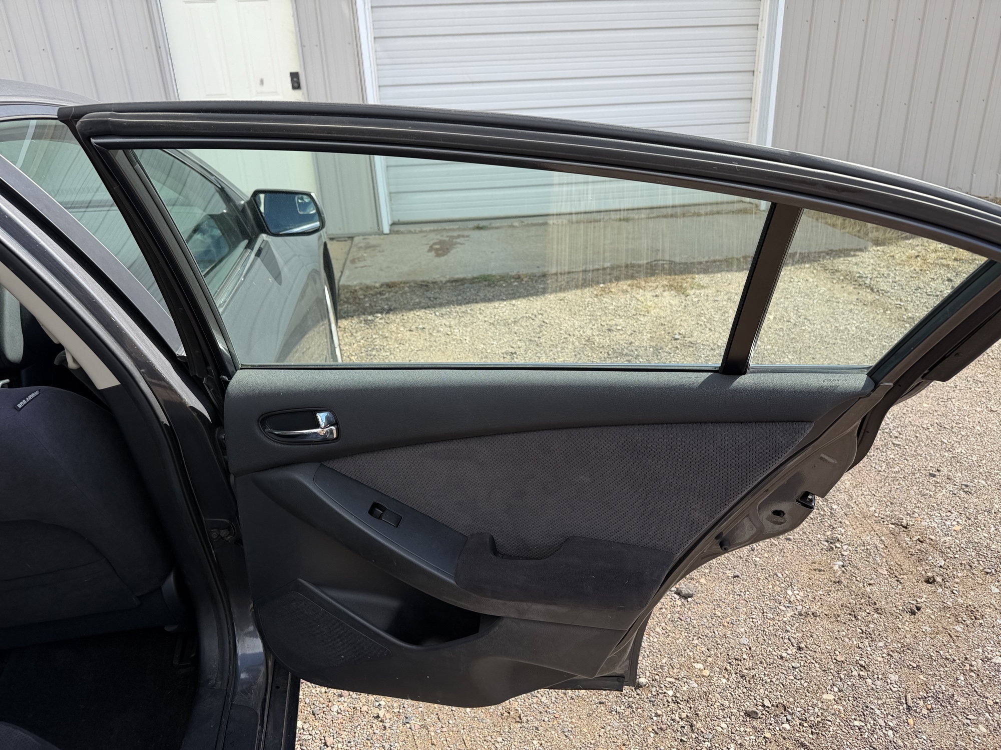 2008 nissan altima 2.5-s with 238750 miles for sale near elk-river, minnesota 106504_30_pass_rear_door_panel.jpg