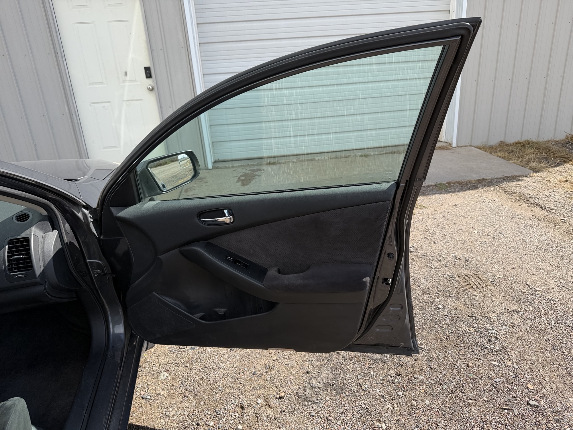 2008 nissan altima 2.5-s with 238750 miles for sale near elk-river, minnesota 106504_32_passenger_door_panel.jpg