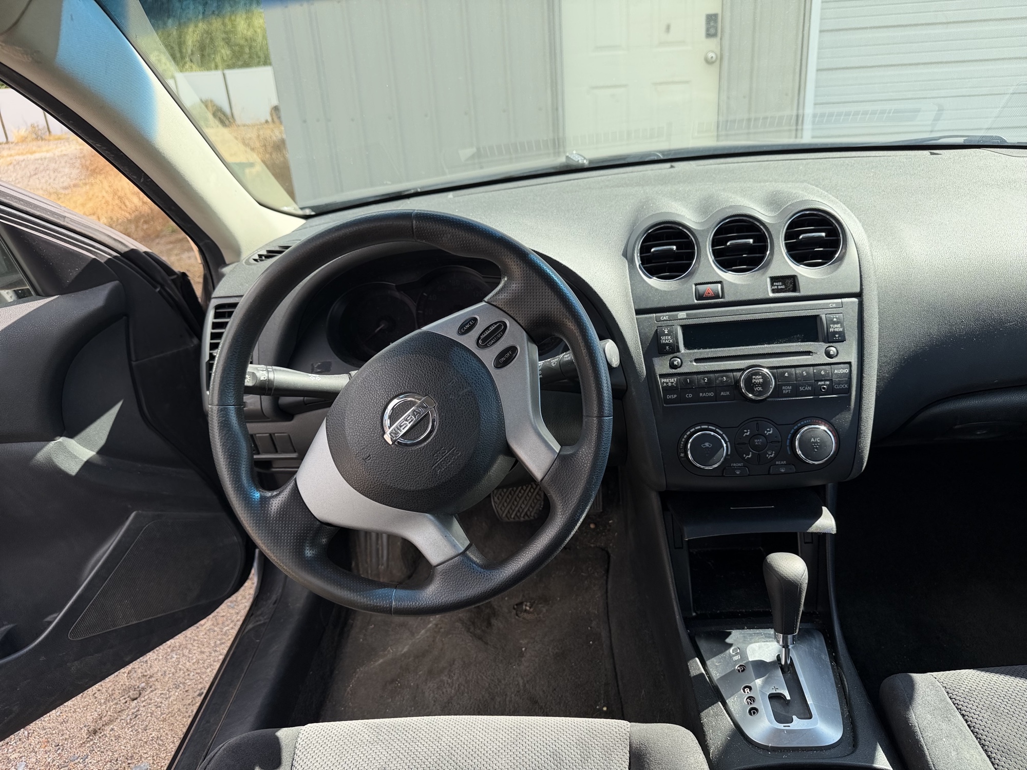 2008 nissan altima 2.5-s with 238750 miles for sale near elk-river, minnesota 106504_33_dash_from_driver.jpg