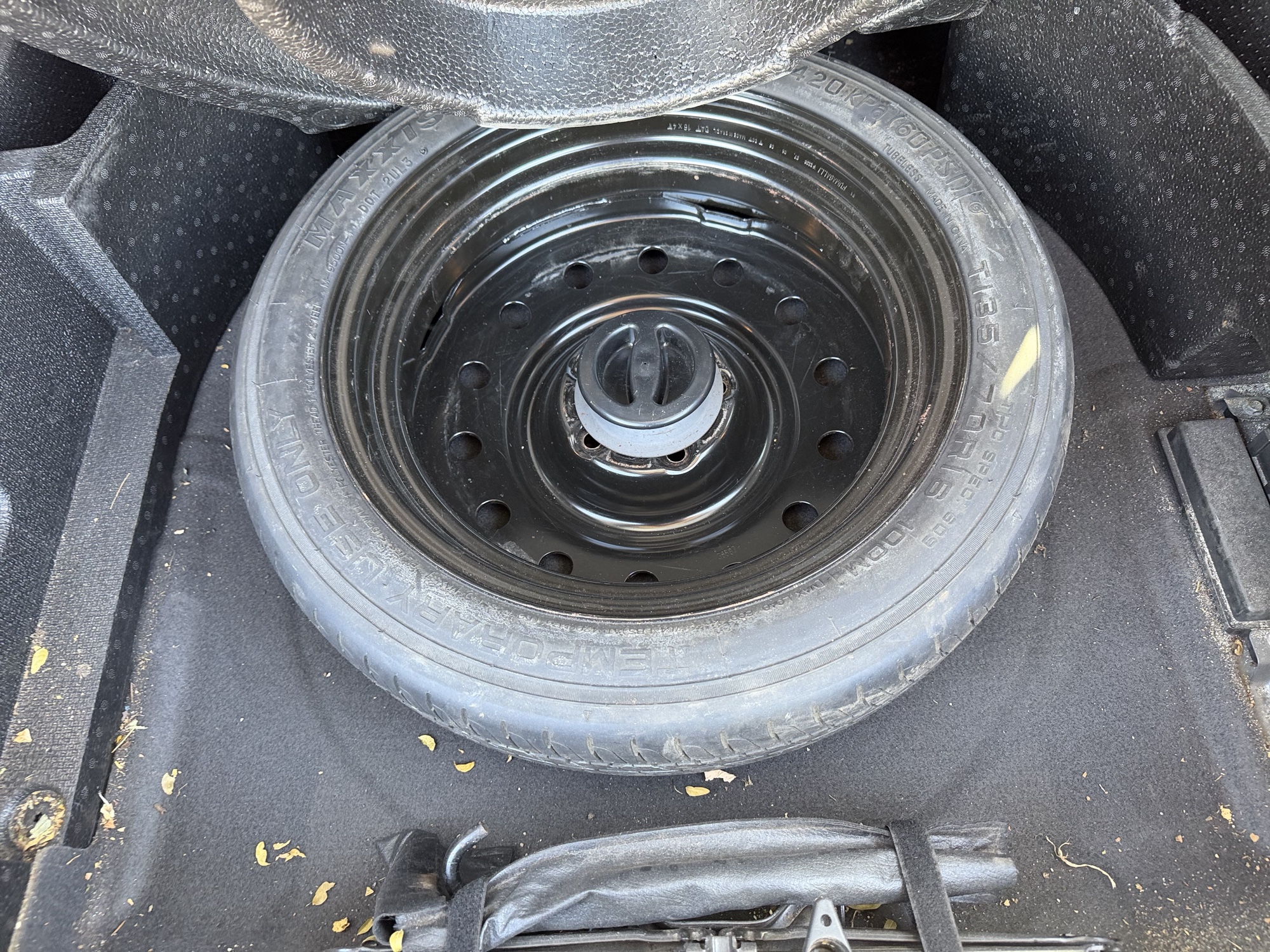 2008 saturn vue with 156067 miles for sale near elk-river, minnesota 106506_27_spare_tire.jpg