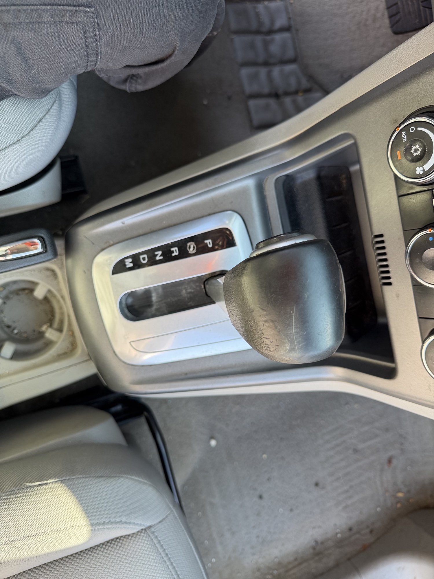 2008 saturn vue with 156067 miles for sale near elk-river, minnesota 106506_41_shifter.jpg