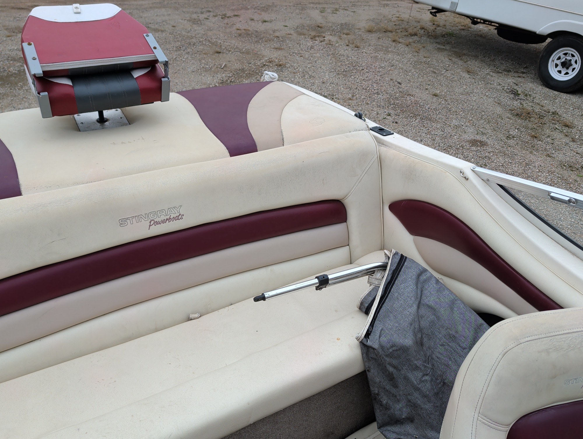 1996 stingray boat with 603 miles for sale near elk-river, minnesota 106507_25_drv_rear_door_panel.jpg