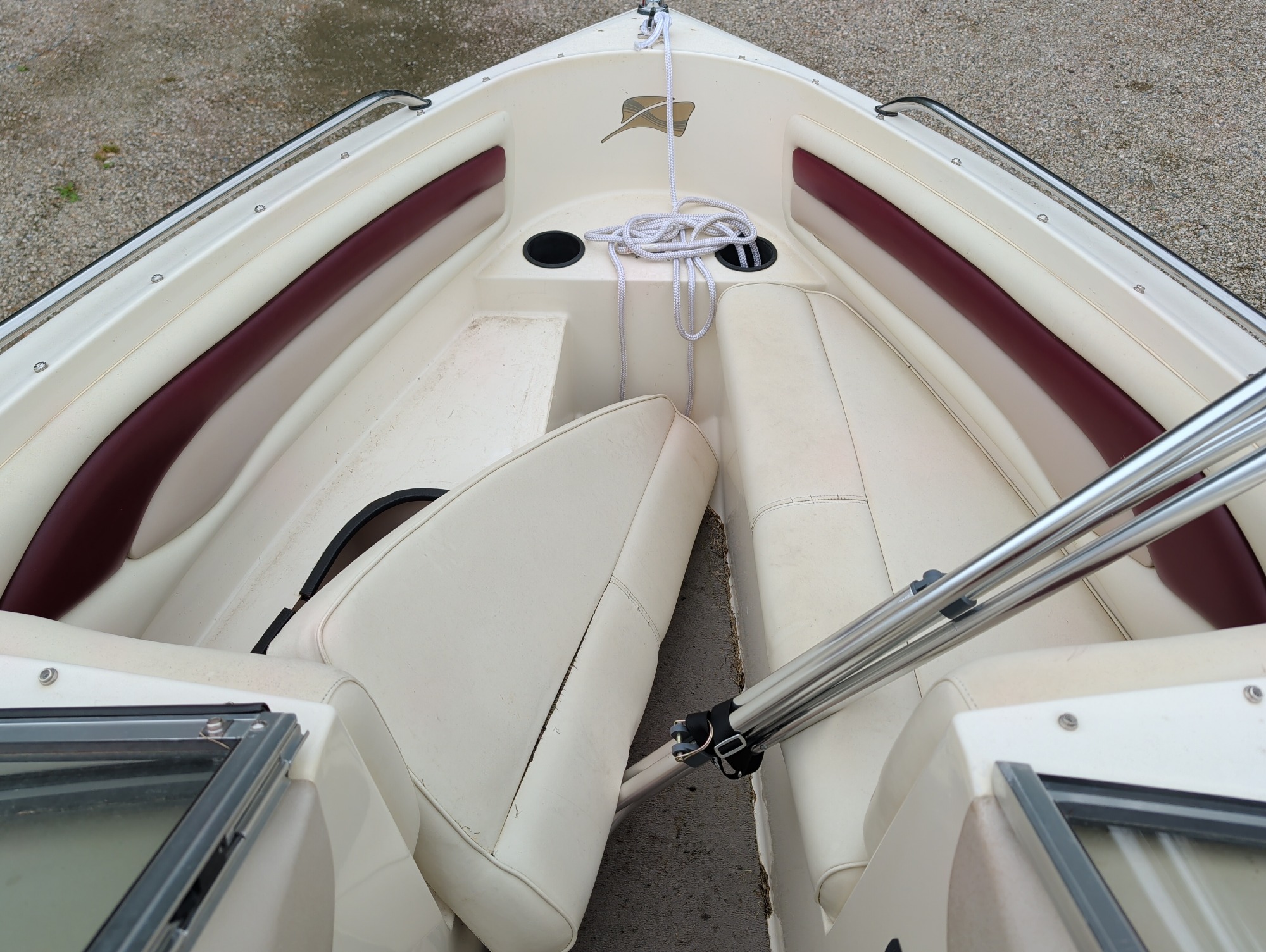 1996 stingray boat with 603 miles for sale near elk-river, minnesota 106507_29_third_row_seat.jpg