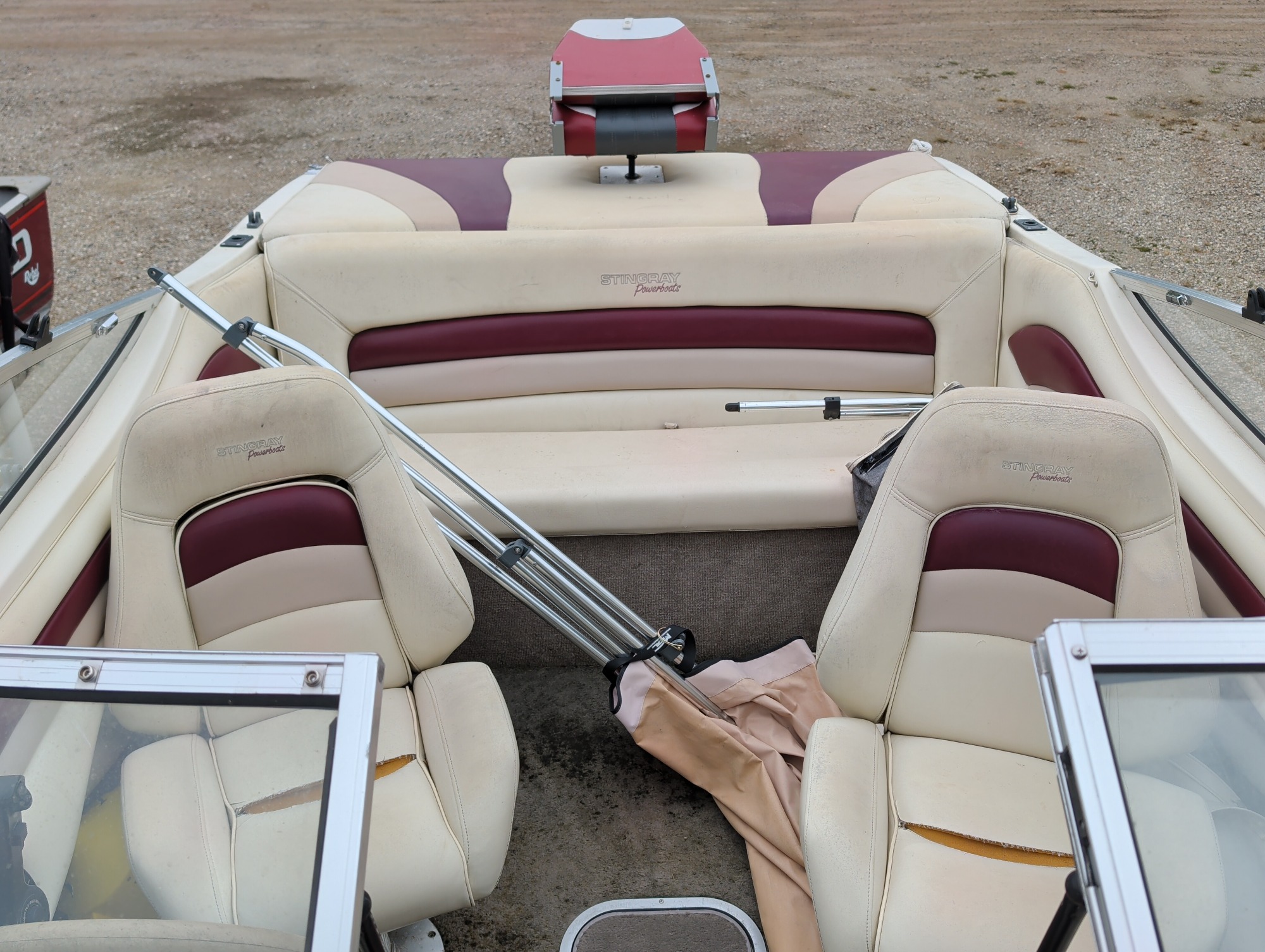 1996 stingray boat with 603 miles for sale near elk-river, minnesota 106507_32_passenger_door_panel.jpg