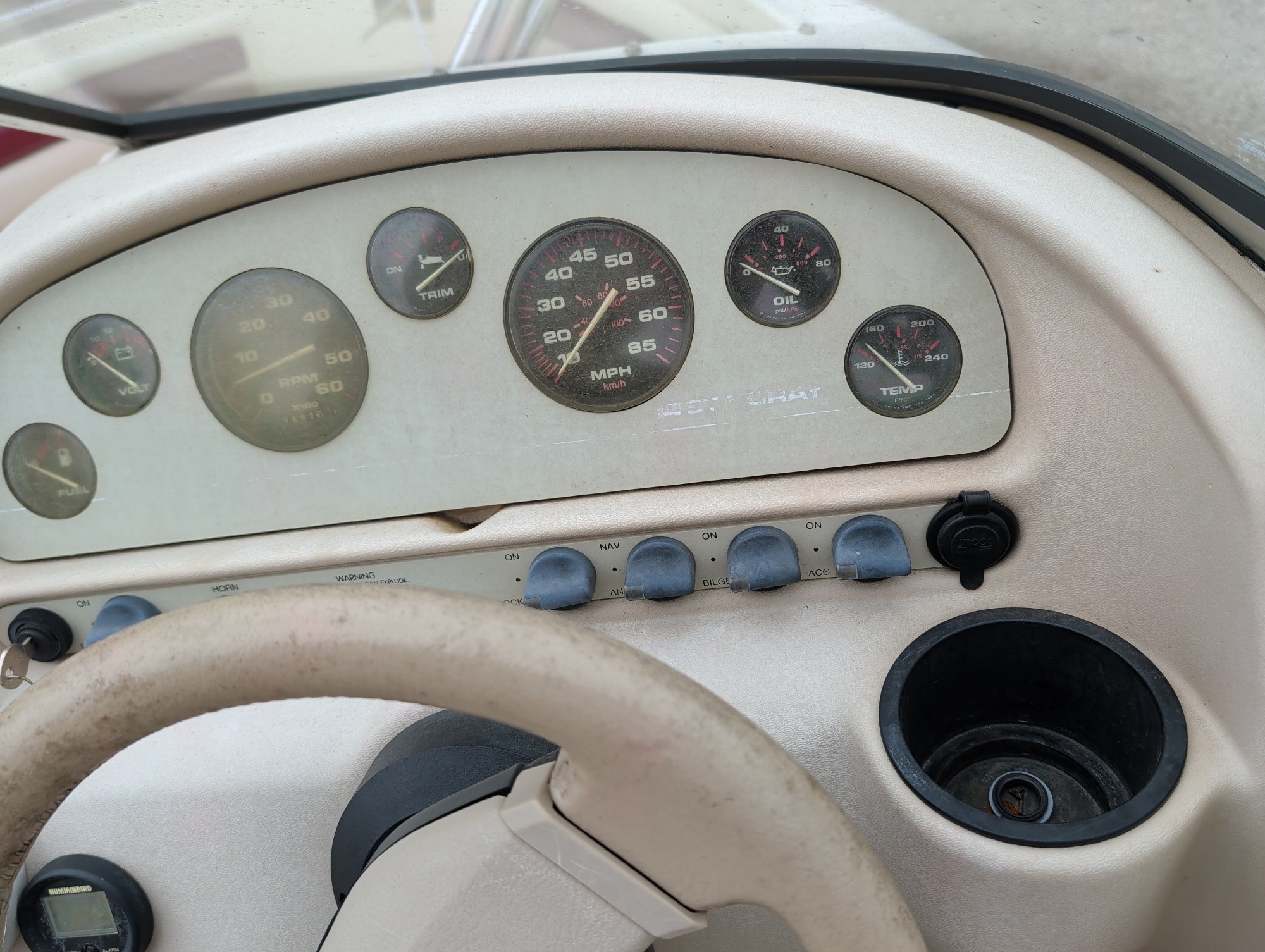1996 stingray boat with 603 miles for sale near elk-river, minnesota 106507_39_radio_closeup.jpg