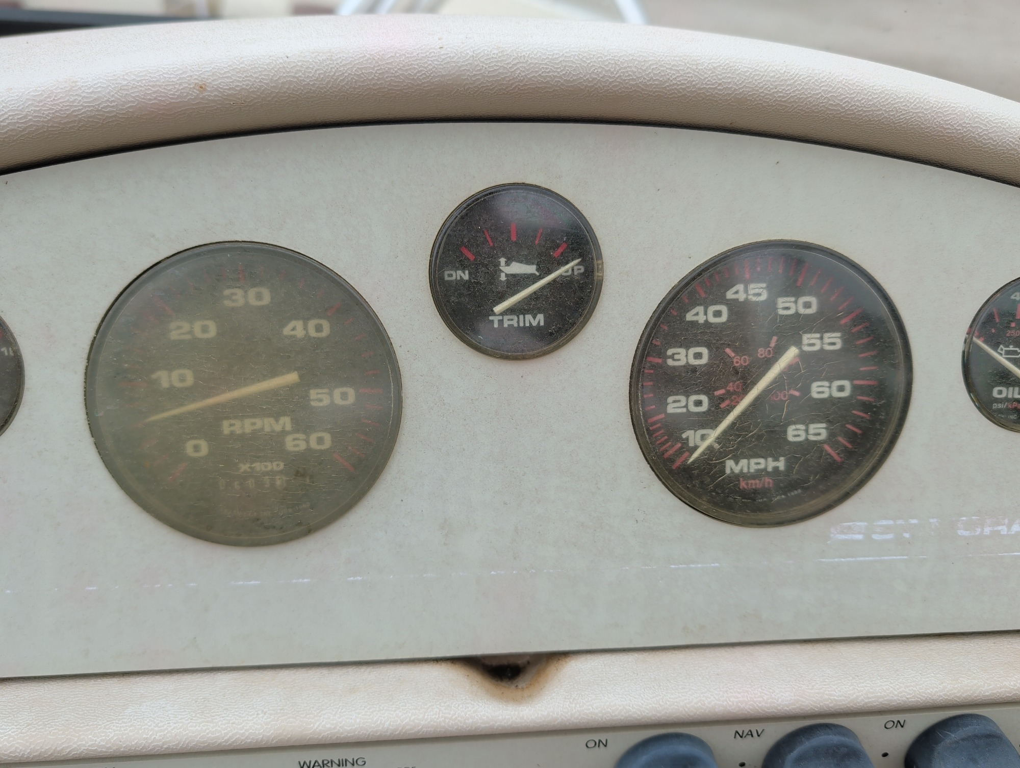 1996 stingray boat with 603 miles for sale near elk-river, minnesota 106507_43_gauge_cluster.jpg