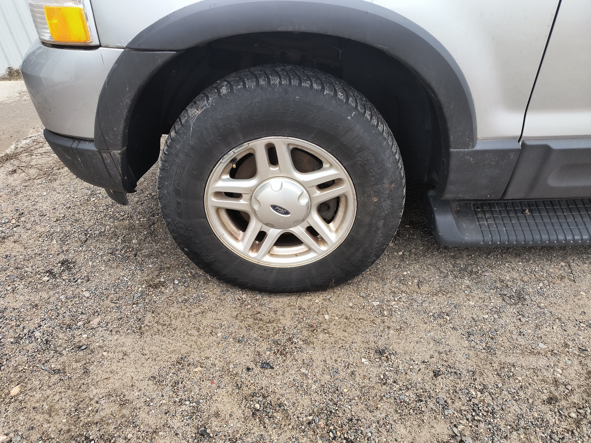 2003 ford explorer xlt-4.0l-4wd with 182785 miles for sale near elk-river, minnesota 106508_12_drv_front_wheel.jpg