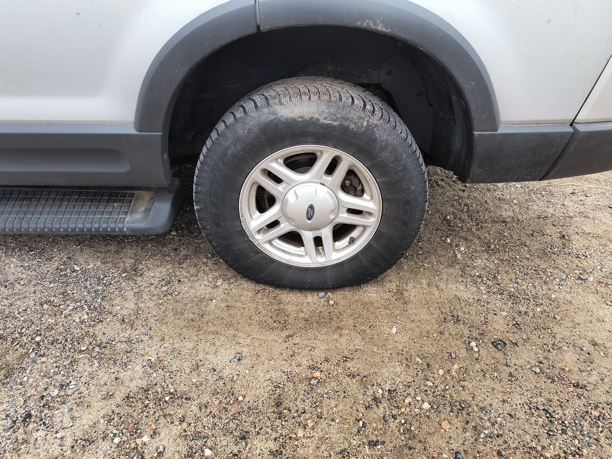 2003 ford explorer xlt-4.0l-4wd with 182785 miles for sale near elk-river, minnesota 106508_13_rear_drv_wheel.jpg