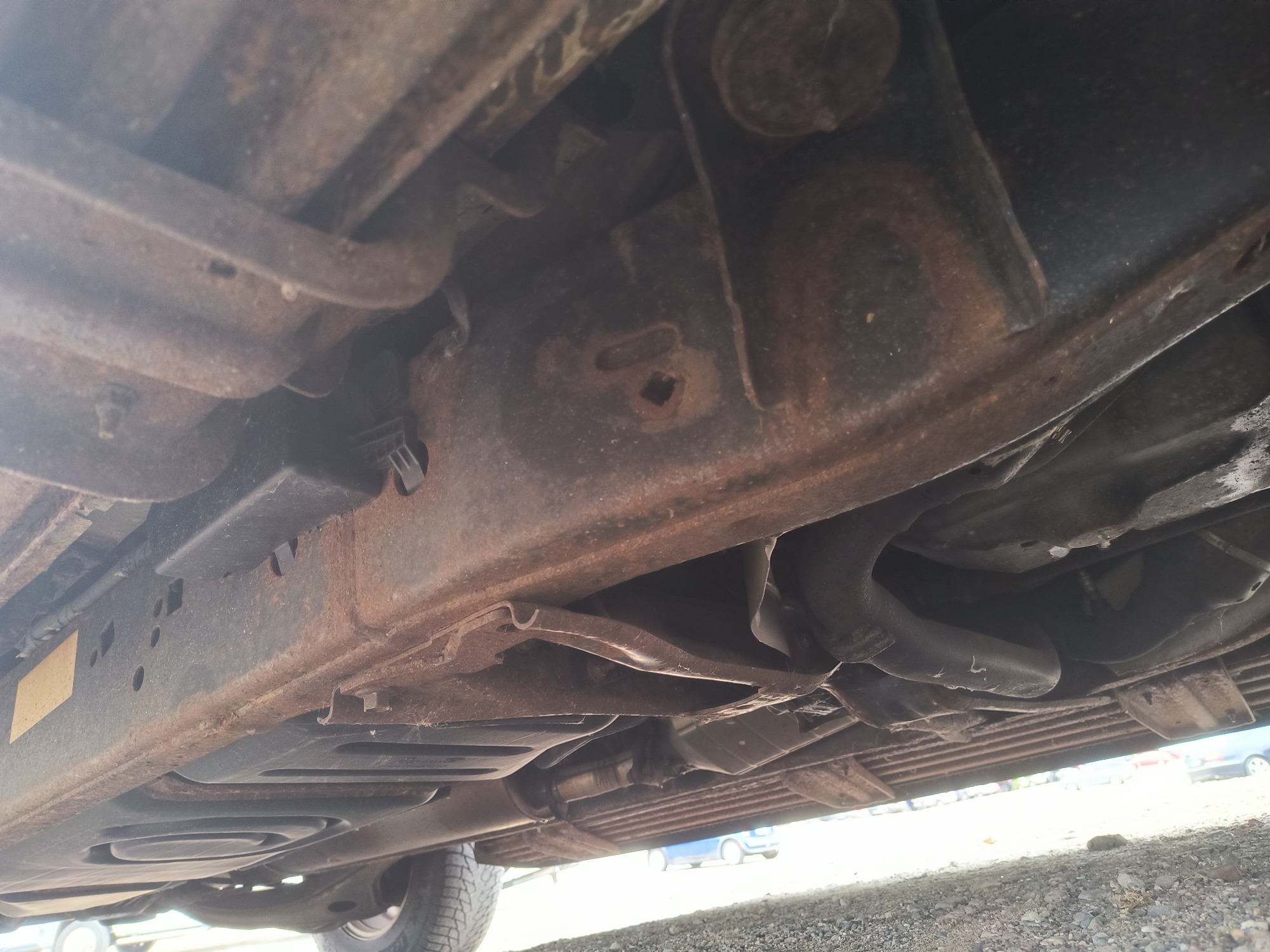2003 ford explorer xlt-4.0l-4wd with 182785 miles for sale near elk-river, minnesota 106508_21_undercar_pass_side.jpg