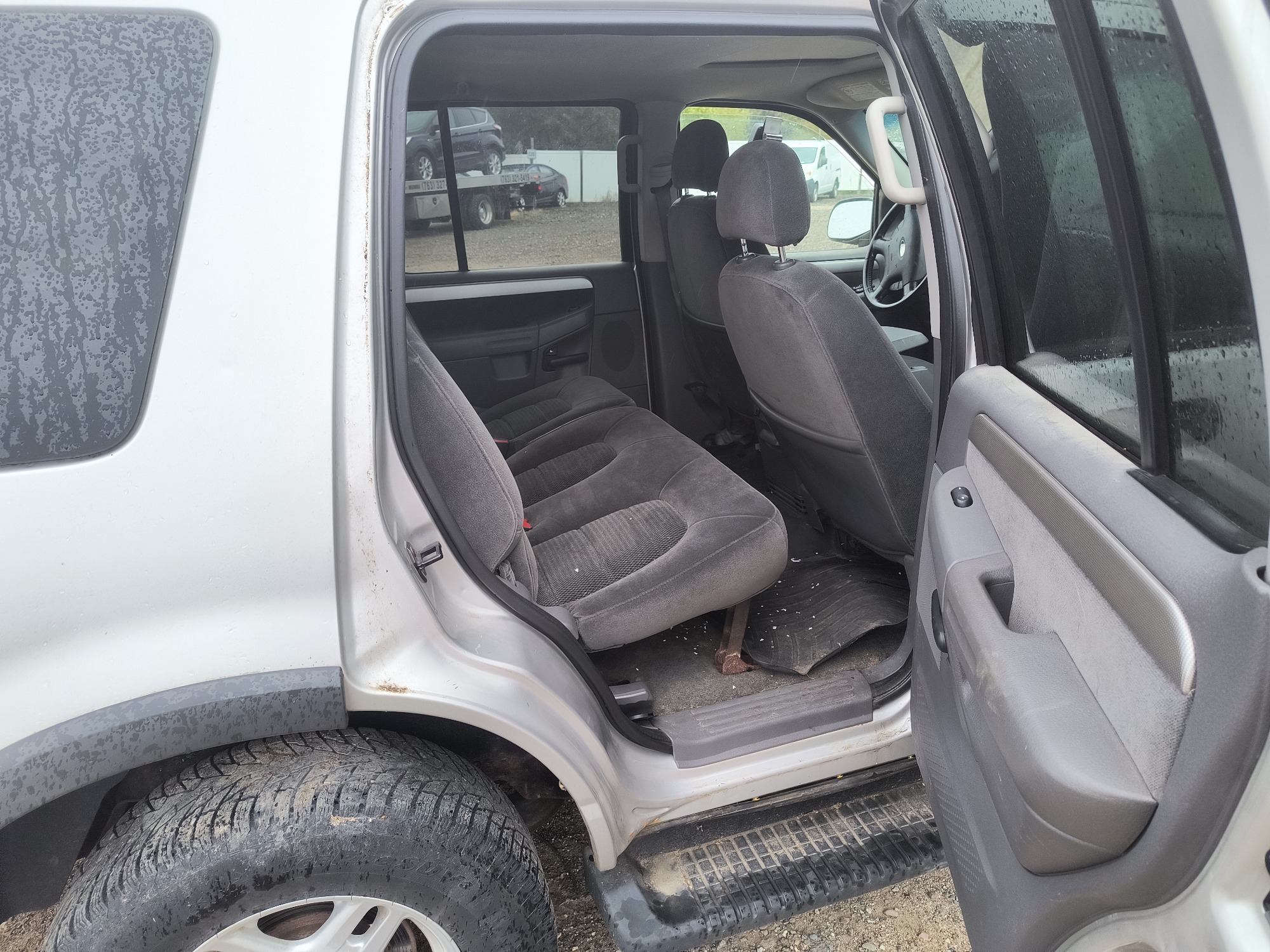2003 ford explorer xlt-4.0l-4wd with 182785 miles for sale near elk-river, minnesota 106508_28_pass_rear_seat.jpg