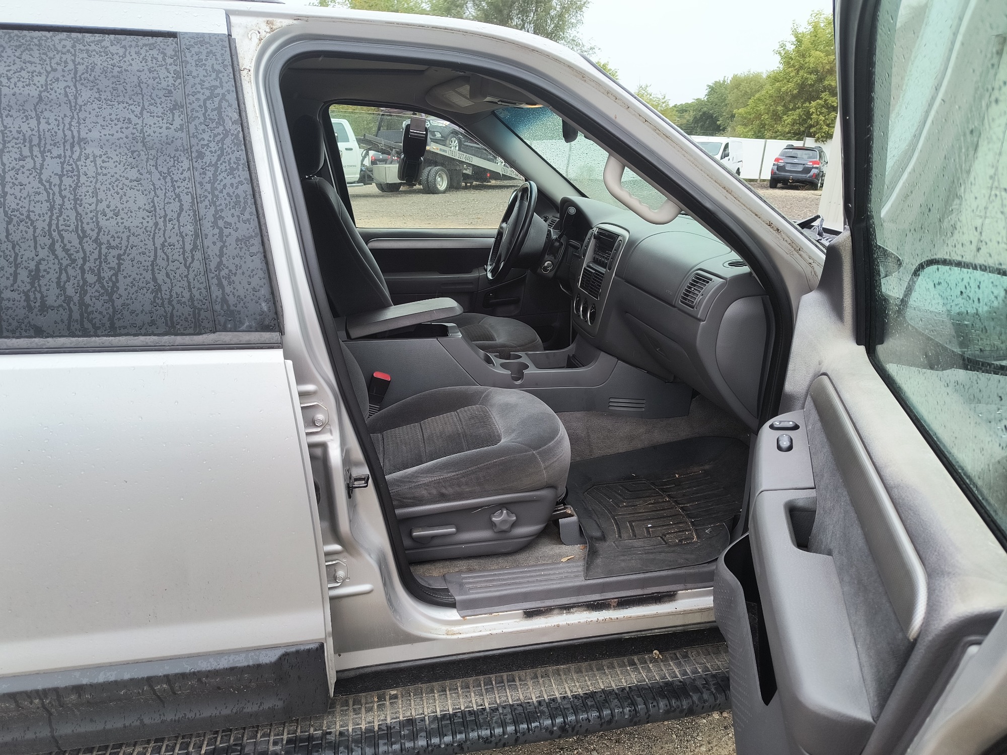 2003 ford explorer xlt-4.0l-4wd with 182785 miles for sale near elk-river, minnesota 106508_31_passenger_seat.jpg