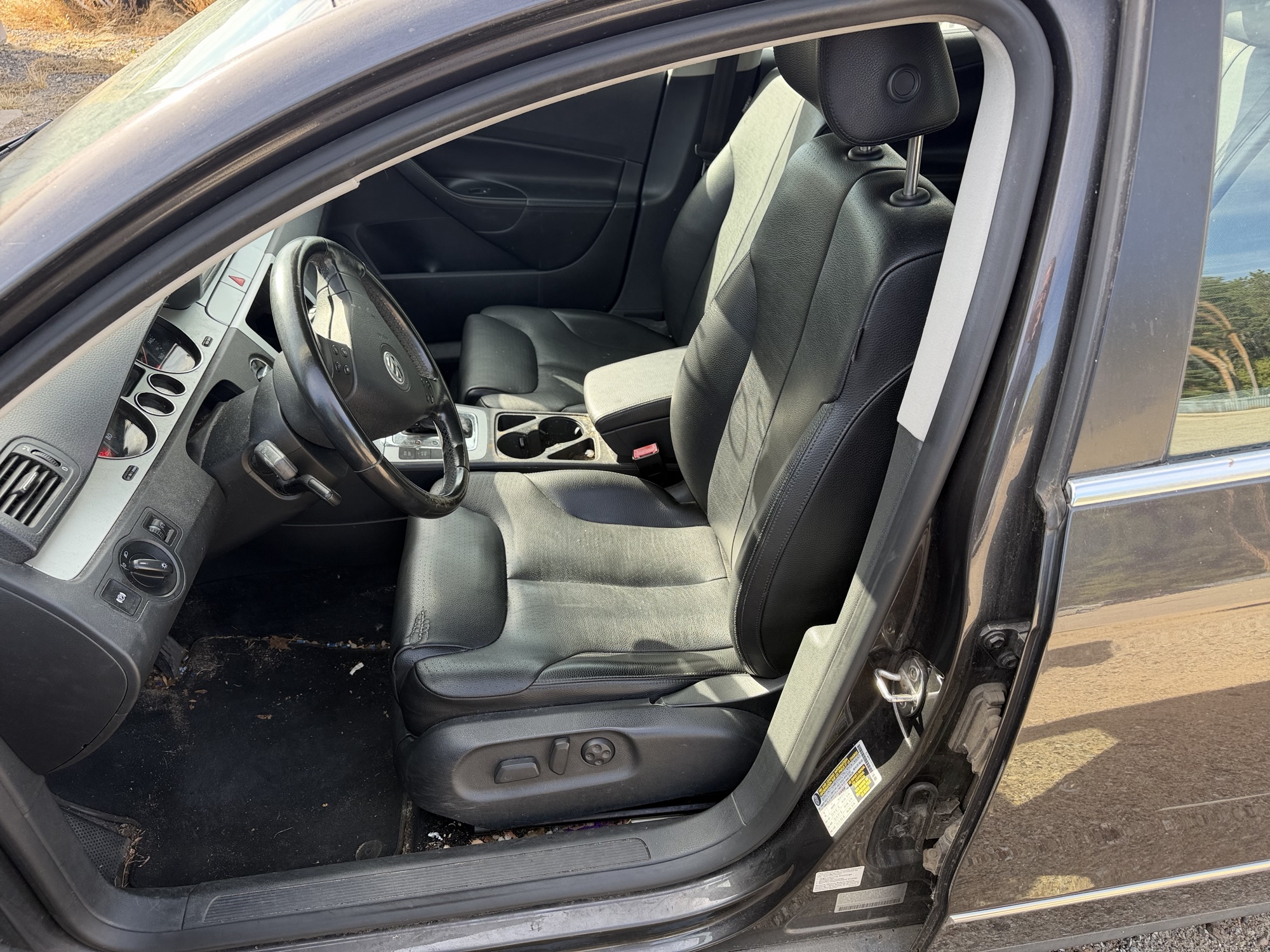 2008 volkswagen passat-wagon komfort with 170711 miles for sale near elk-river, minnesota 106509_22_driver_seat.jpg