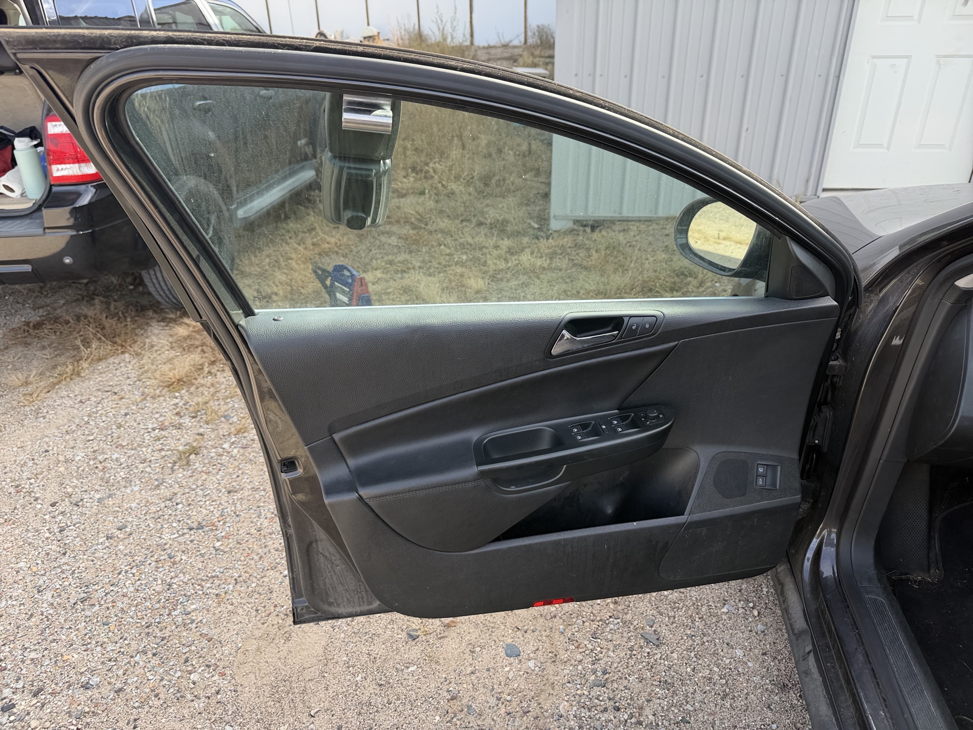 2008 volkswagen passat-wagon komfort with 170711 miles for sale near elk-river, minnesota 106509_23_driver_door_panel.jpg