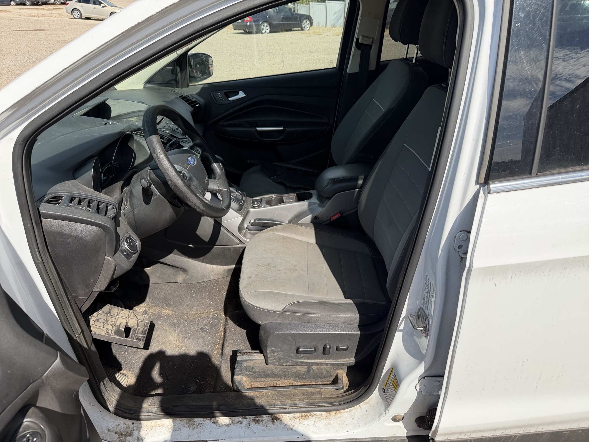 2015 ford escape se-4wd with 166884 miles for sale near elk-river, minnesota 106510_22_driver_seat.jpg