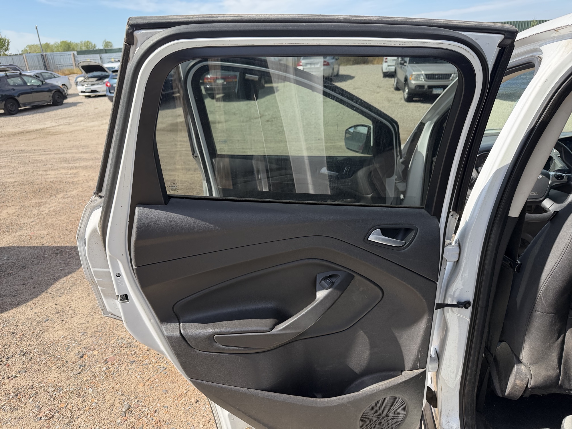 2015 ford escape se-4wd with 166884 miles for sale near elk-river, minnesota 106510_25_drv_rear_door_panel.jpg