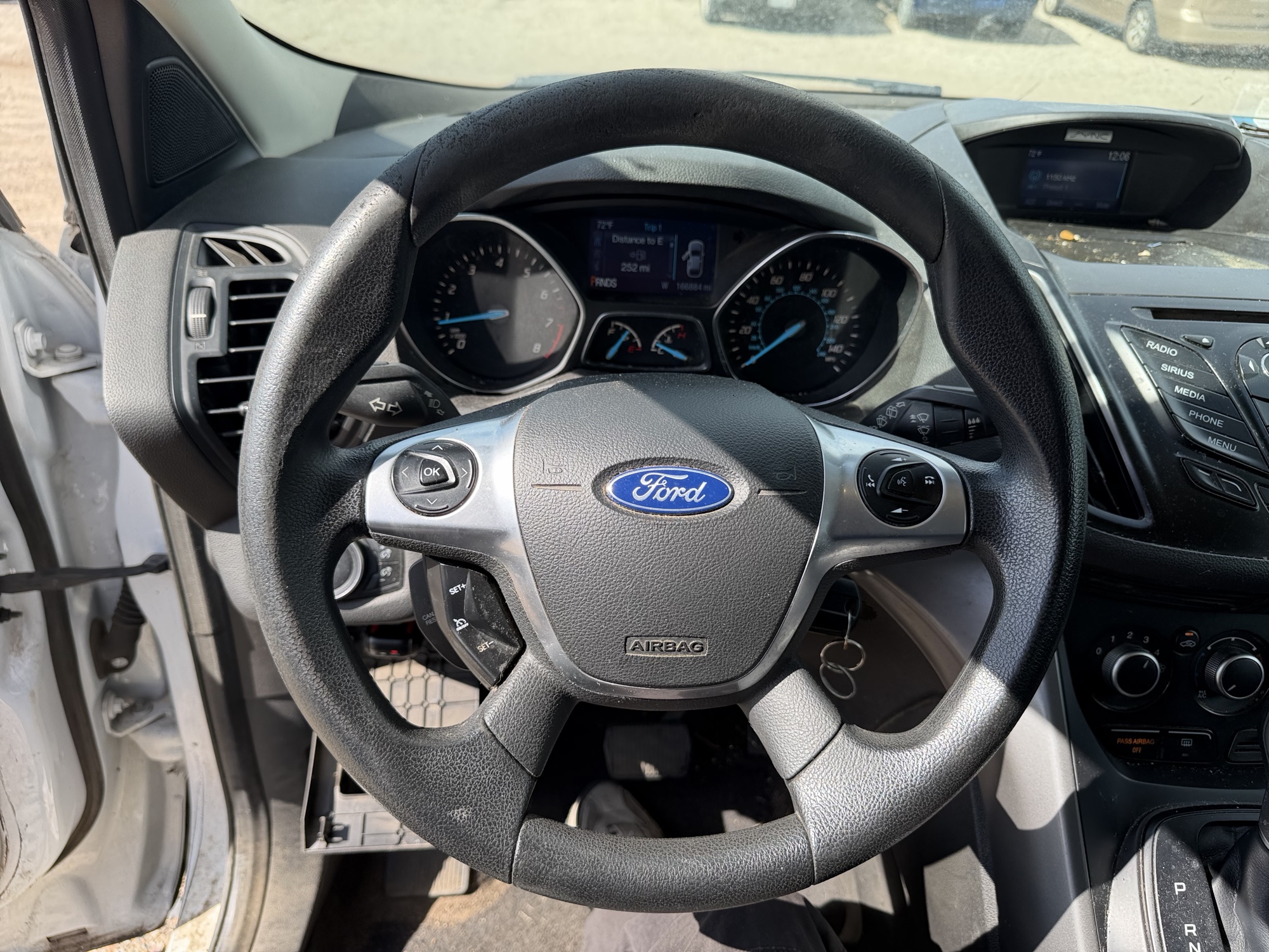 2015 ford escape se-4wd with 166884 miles for sale near elk-river, minnesota 106510_36_steering_wheel.jpg