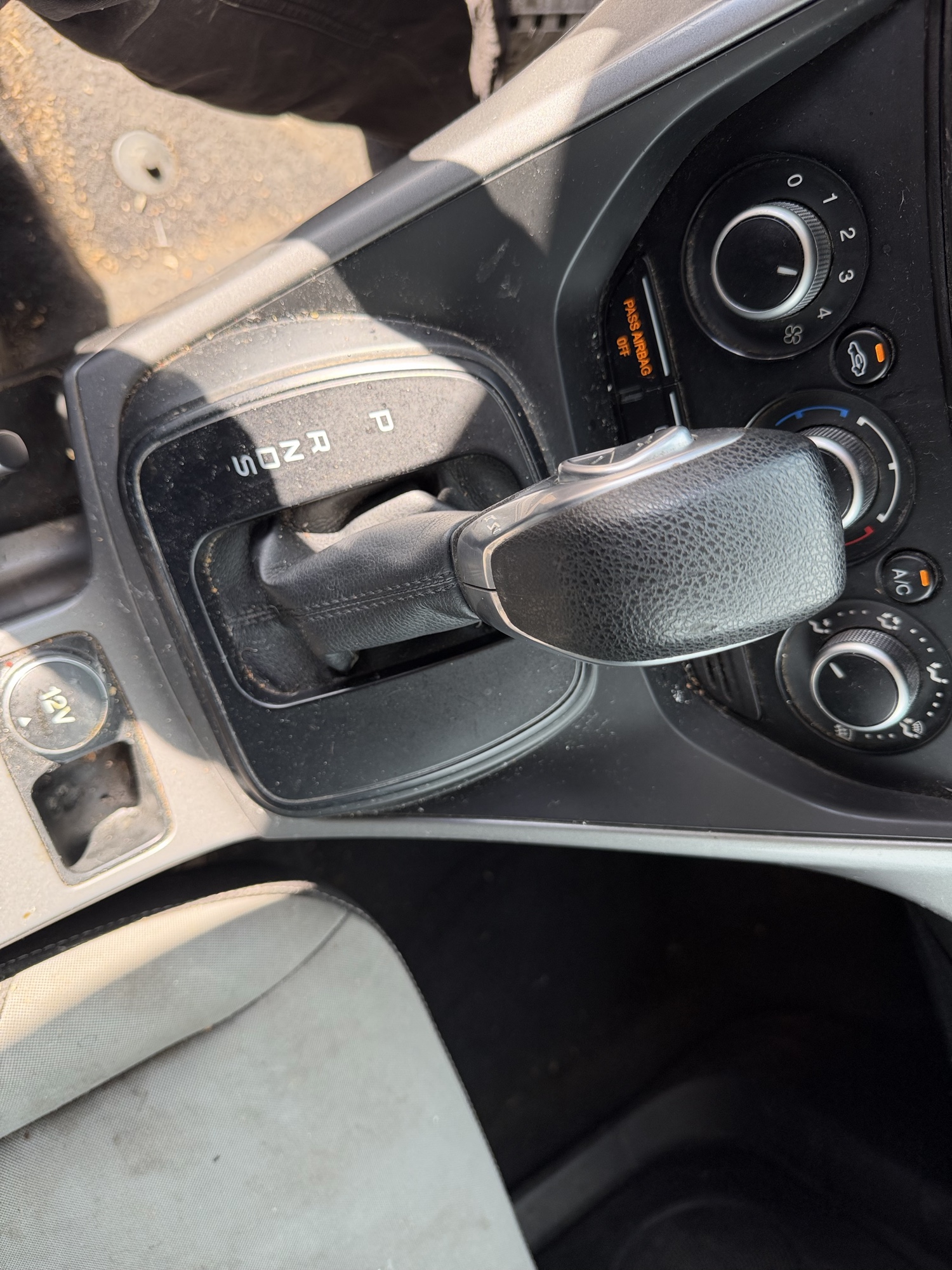 2015 ford escape se-4wd with 166884 miles for sale near elk-river, minnesota 106510_41_shifter.jpg