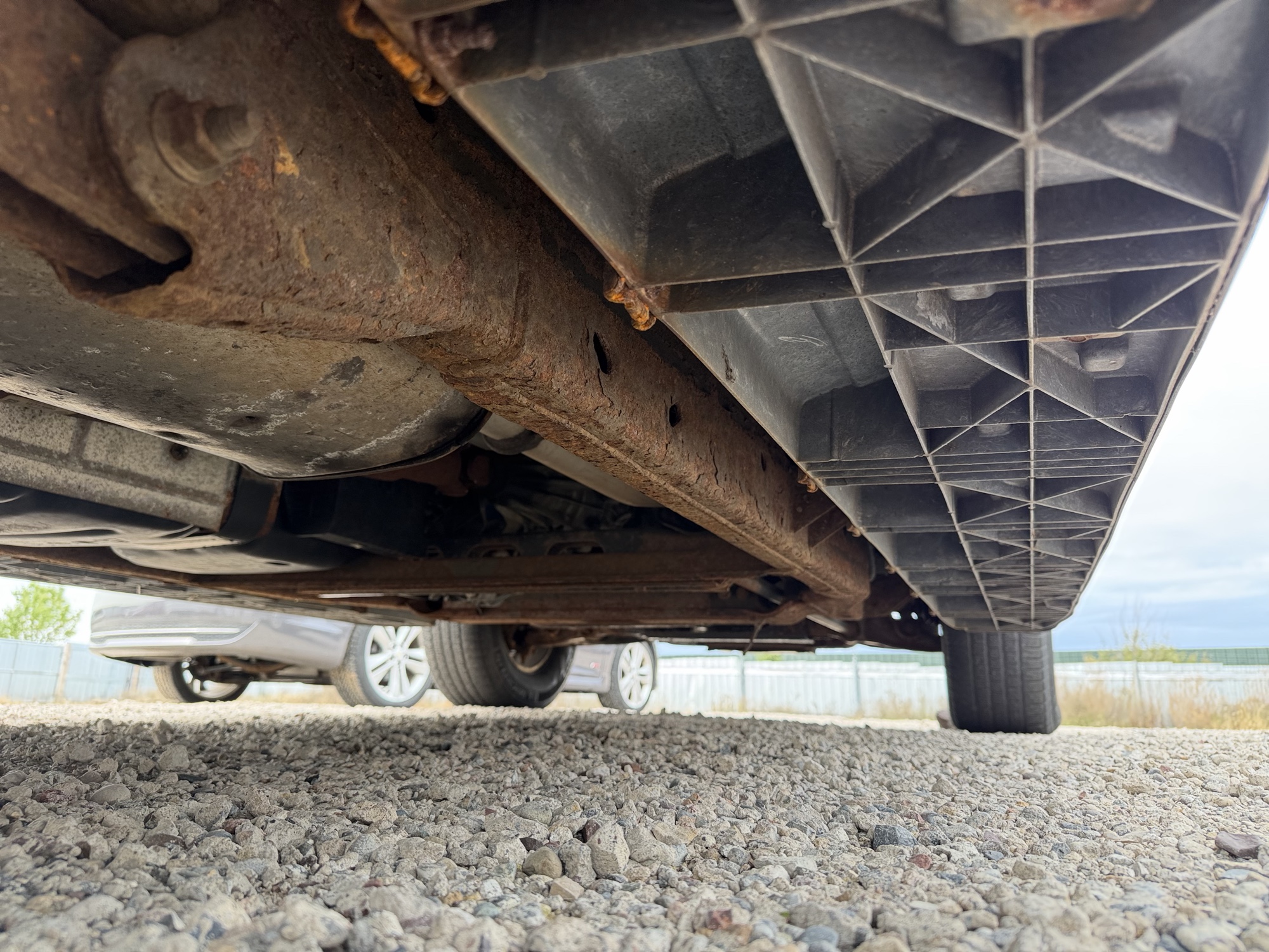2002 gmc yukon-xl 1500-4wd with 148627 miles for sale near elk-river, minnesota 106511_20_undercar_rear_pass.jpg