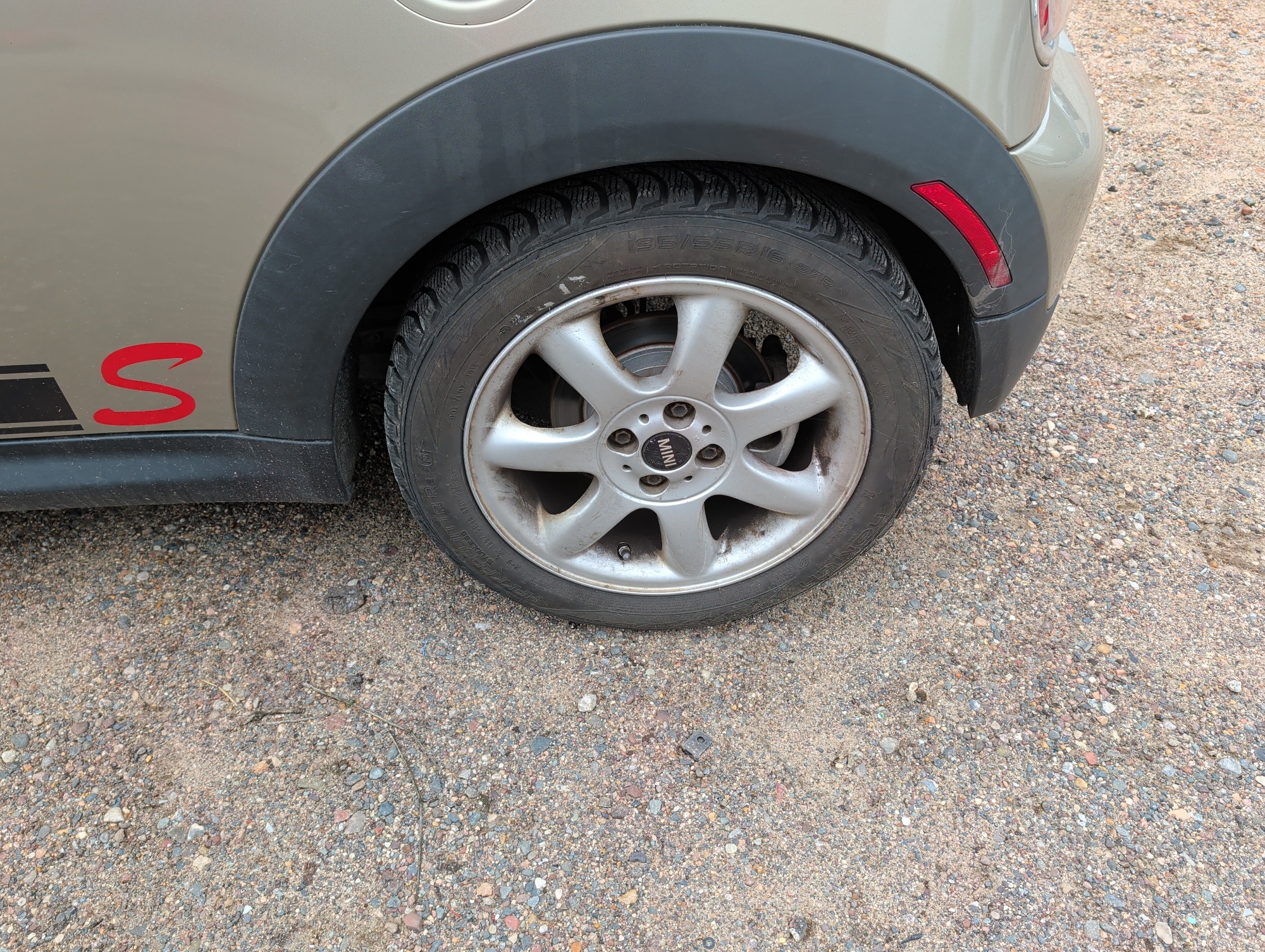2008 mini cooper s with 99631 miles for sale near elk-river, minnesota 106512_13_rear_drv_wheel.jpg