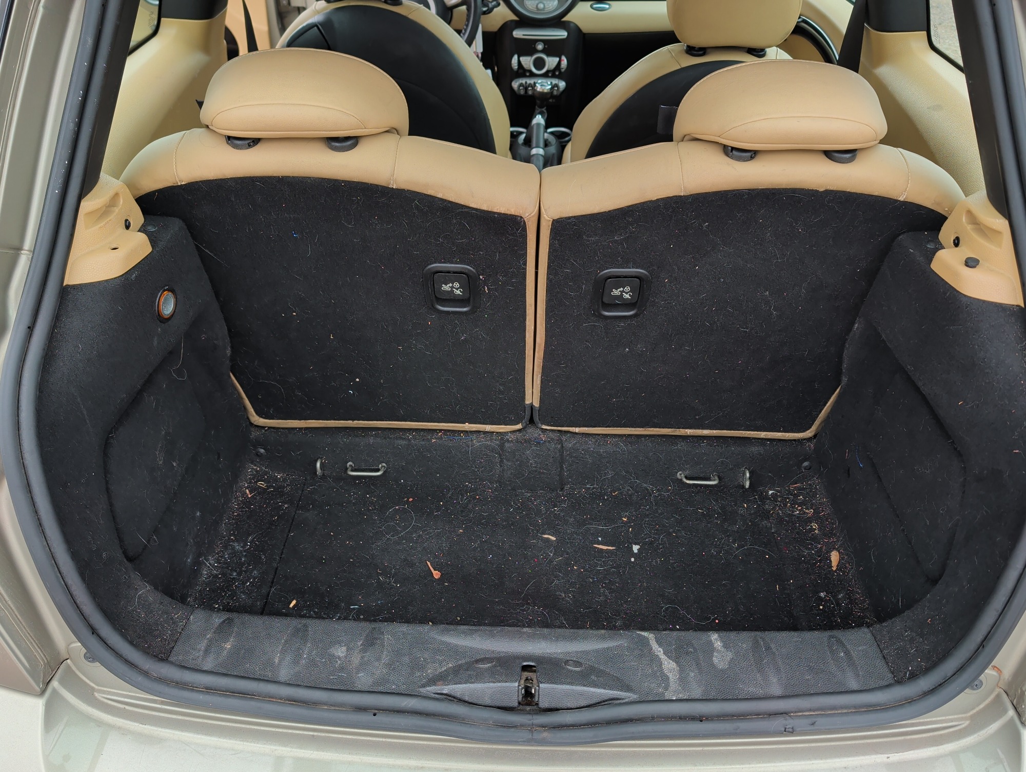 2008 mini cooper s with 99631 miles for sale near elk-river, minnesota 106512_26_trunk.jpg