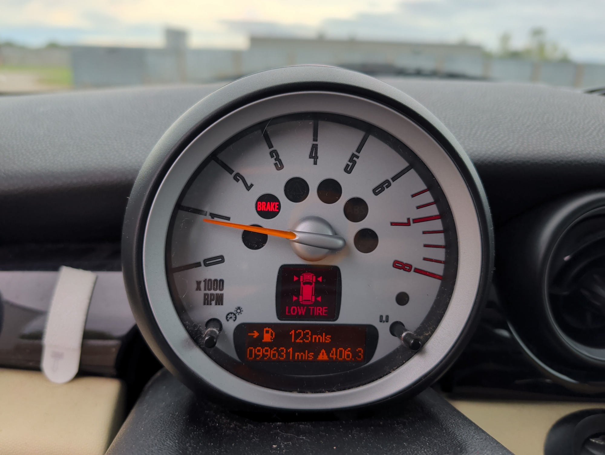 2008 mini cooper s with 99631 miles for sale near elk-river, minnesota 106512_43_gauge_cluster.jpg