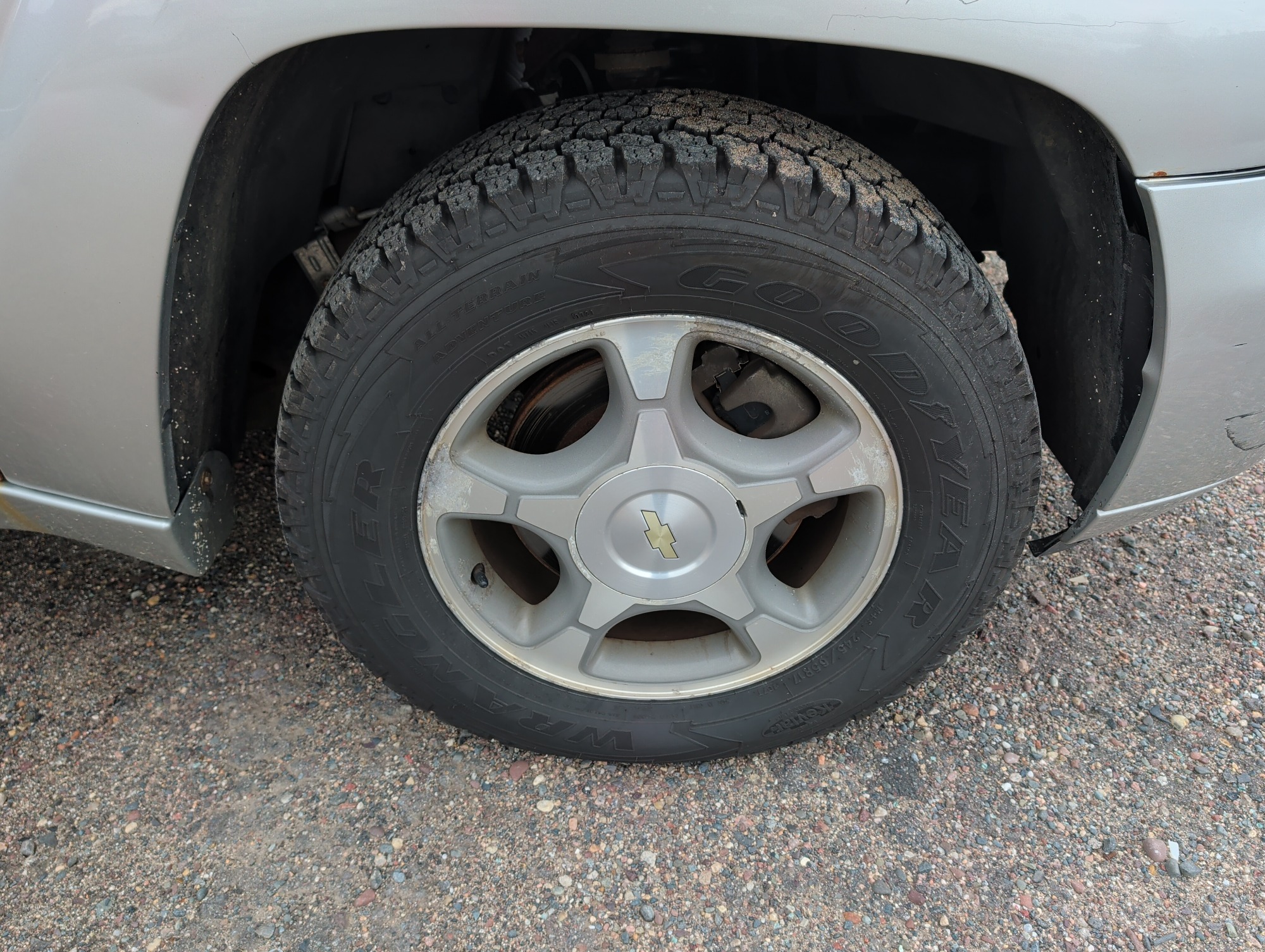 2006 chevrolet trailblazer ext-ls-4wd with 181247 miles for sale near elk-river, minnesota 106513_15_front_pass_wheel.jpg