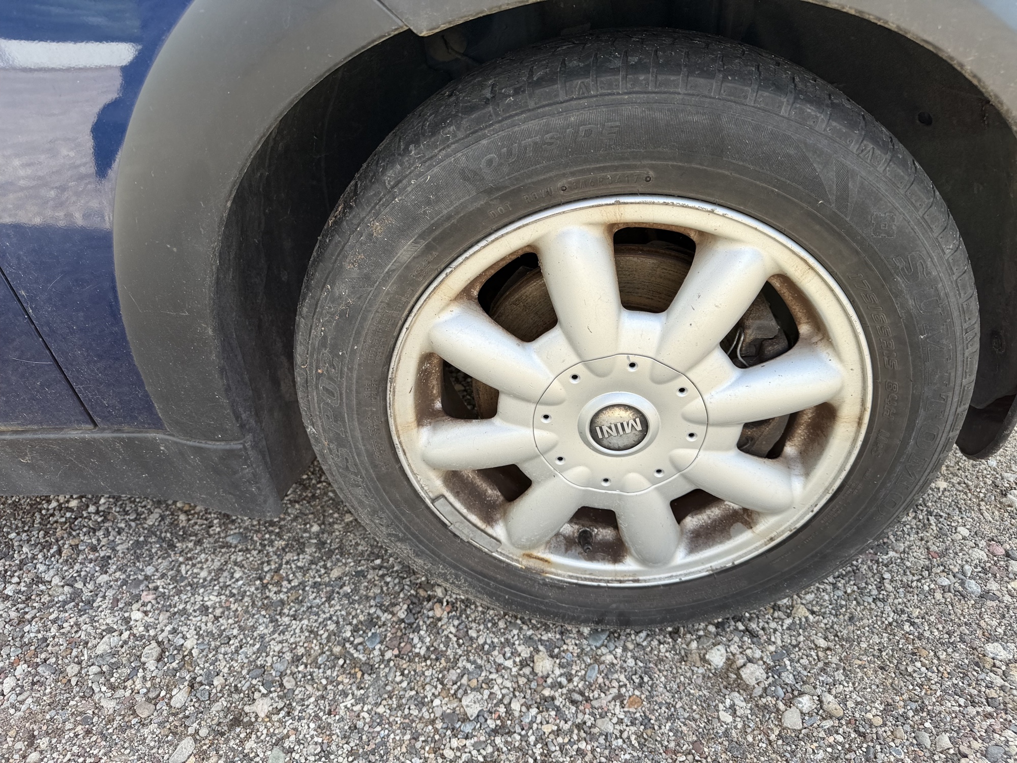2004 mini cooper base with 208851 miles for sale near elk-river, minnesota 106514_15_front_pass_wheel.jpg