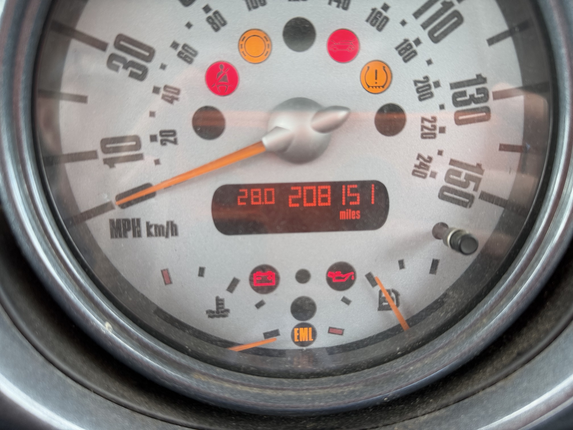 2004 mini cooper base with 208851 miles for sale near elk-river, minnesota 106514_44_mileage_closeup.jpg