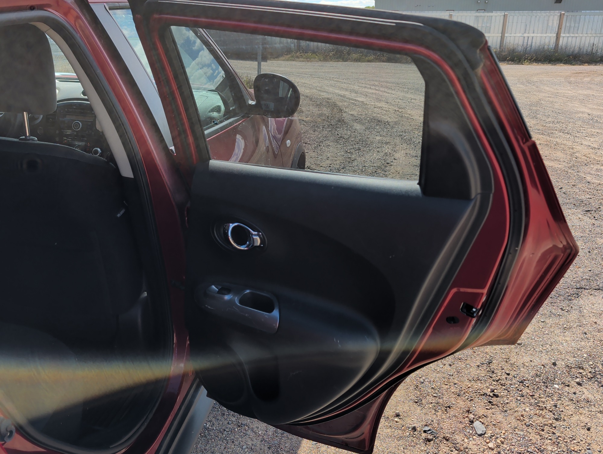 2011 nissan juke s-awd with 85117 miles for sale near elk-river, minnesota 106517_30_pass_rear_door_panel.jpg