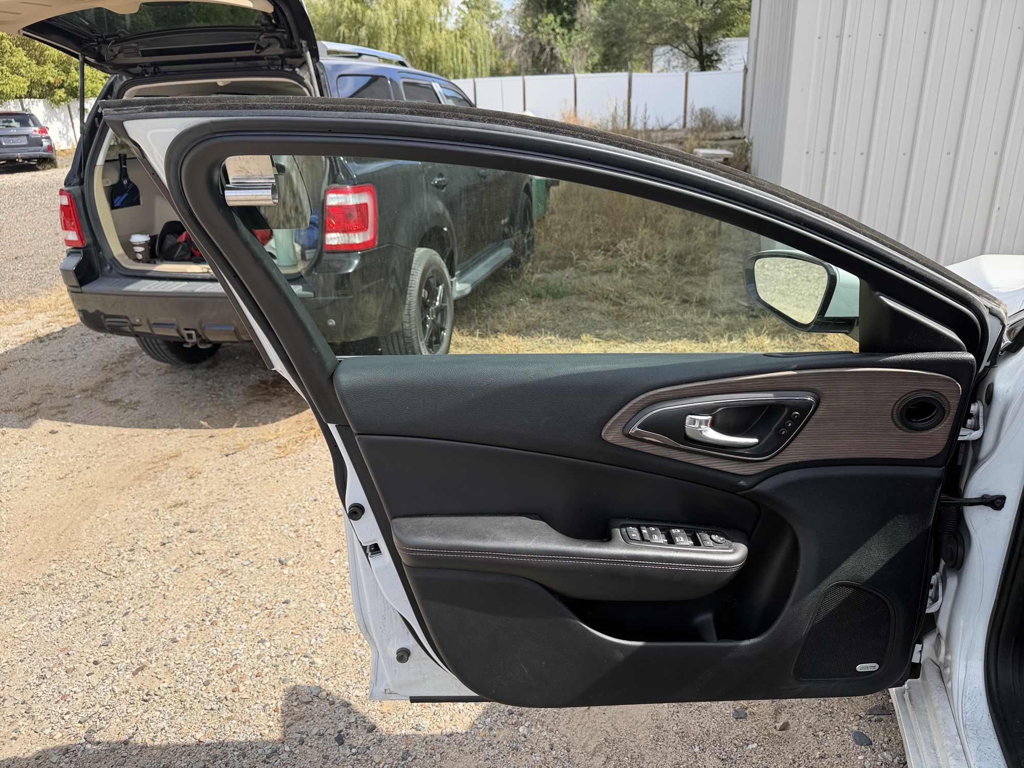 2015 chrysler 200 with 168904 miles for sale near elk-river, minnesota 106518_23_driver_door_panel.jpg