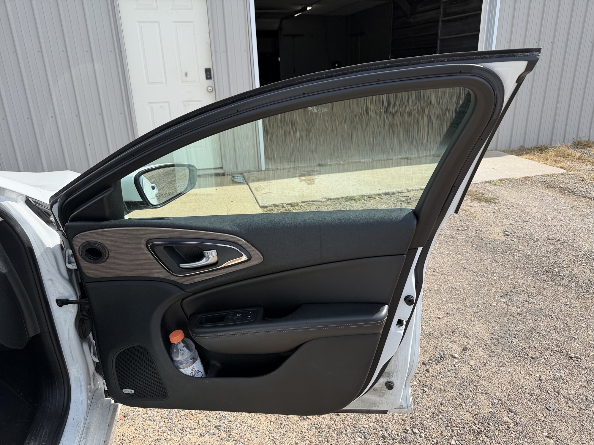 2015 chrysler 200 with 168904 miles for sale near elk-river, minnesota 106518_32_passenger_door_panel.jpg
