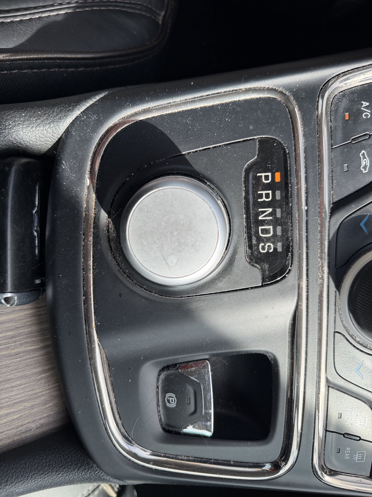 2015 chrysler 200 with 168904 miles for sale near elk-river, minnesota 106518_41_shifter.jpg