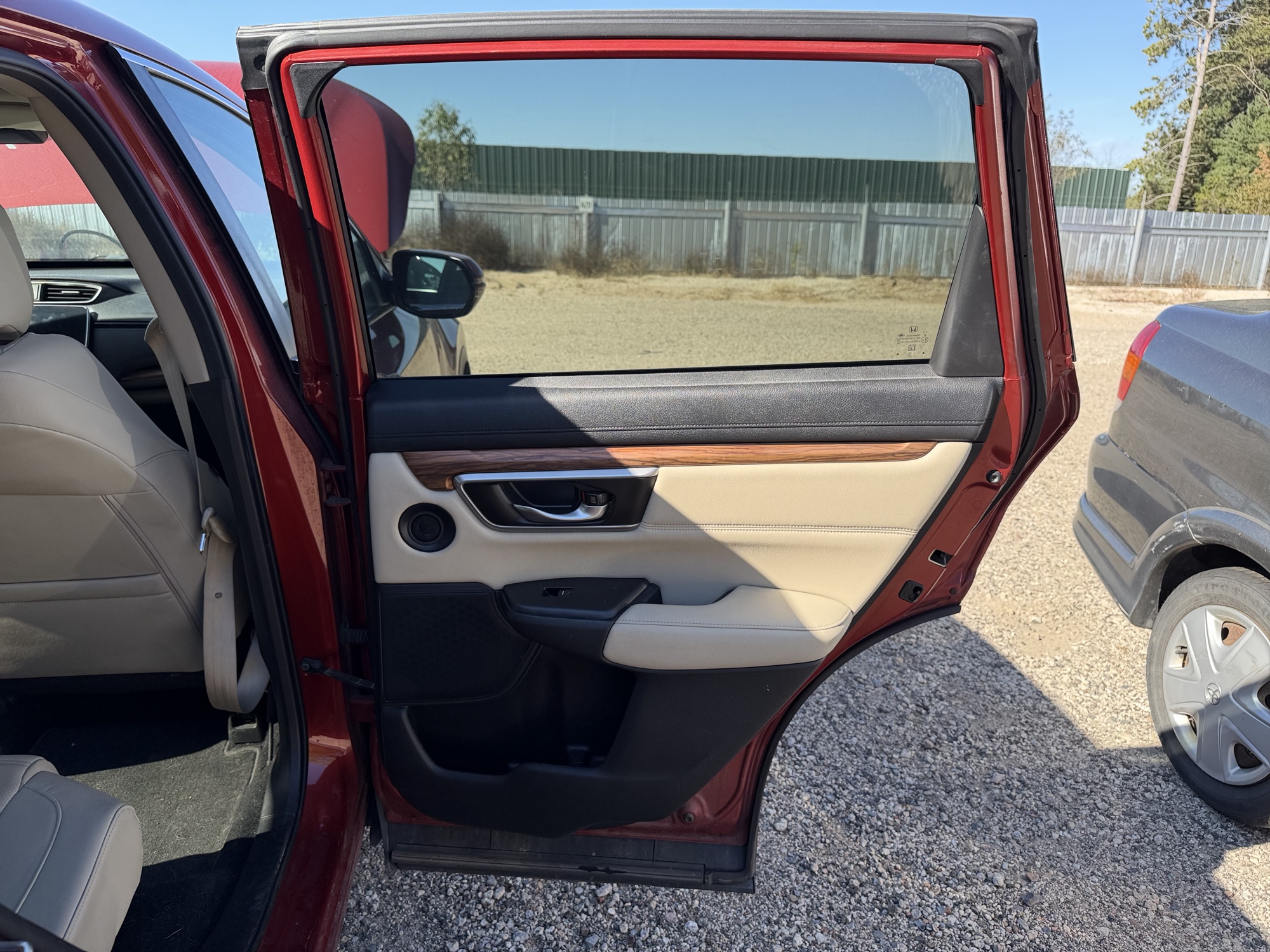 2018 honda cr-v ex-l-awd with 186822 miles for sale near Elk River, Minnesota 106519_30_pass_rear_door_panel.jpg