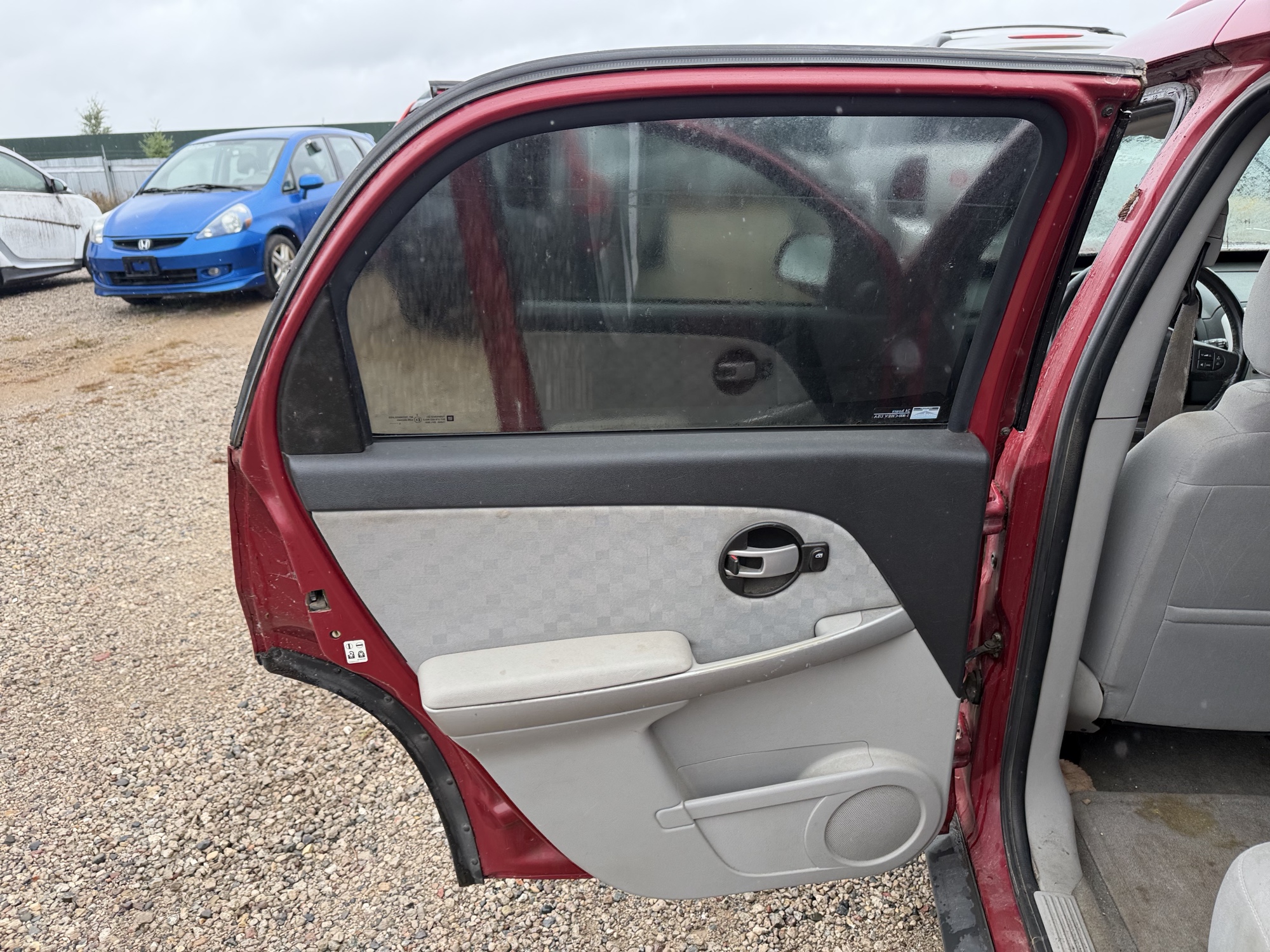 2006 chevrolet equinox lt-awd with 221047 miles for sale near elk-river, minnesota 106525_25_drv_rear_door_panel.jpg