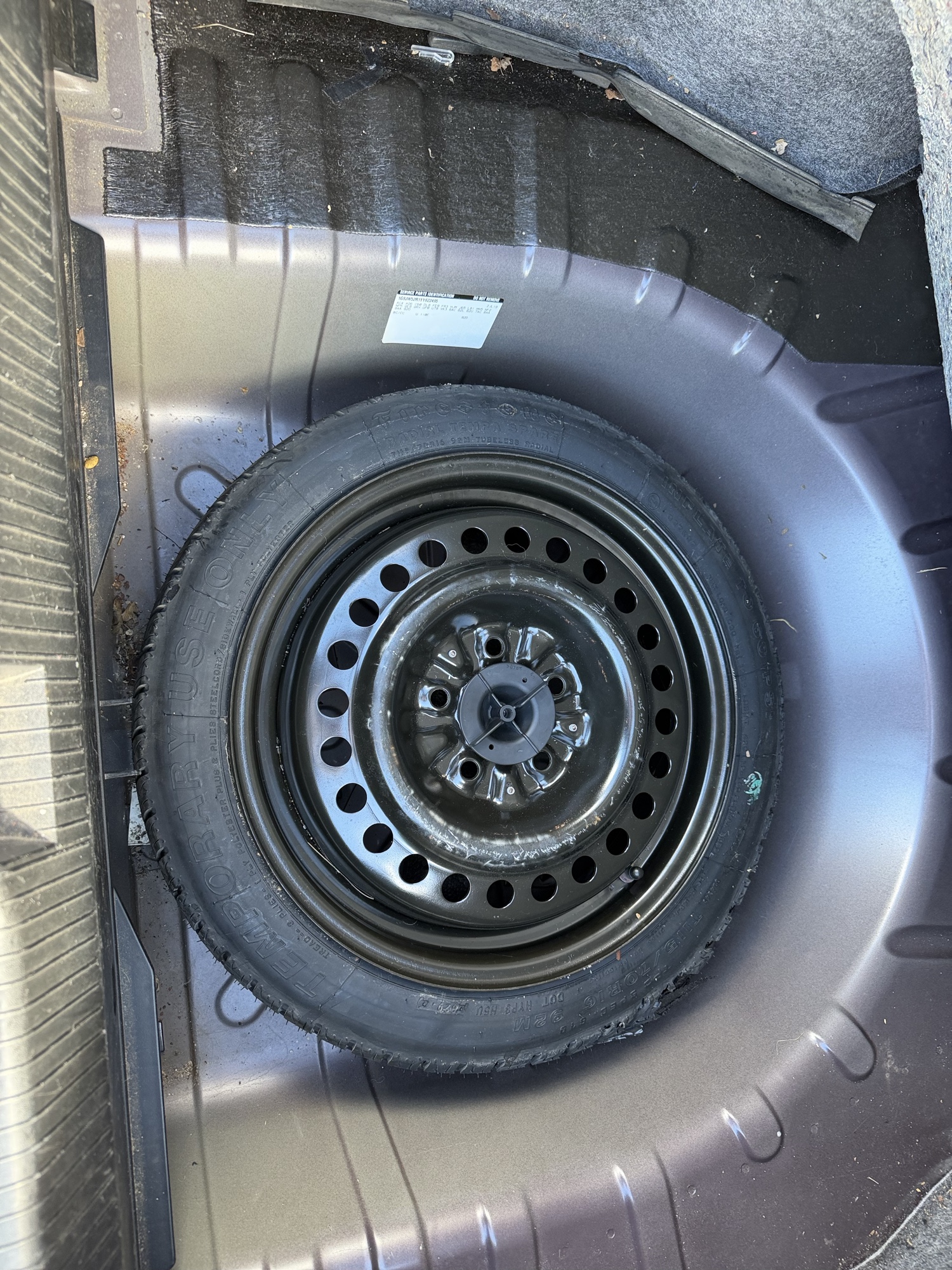 2000 saturn ls ls2 with 158842 miles for sale near elk-river, minnesota 106526_27_spare_tire.jpg