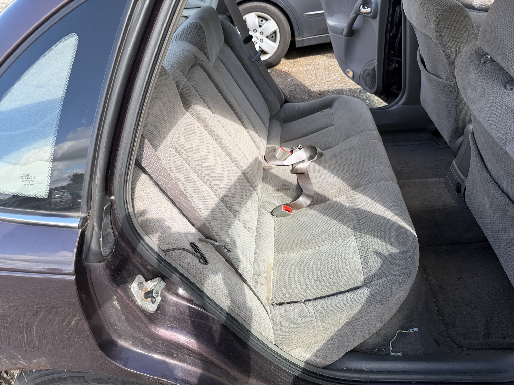 2000 saturn ls ls2 with 158842 miles for sale near elk-river, minnesota 106526_28_pass_rear_seat.jpg