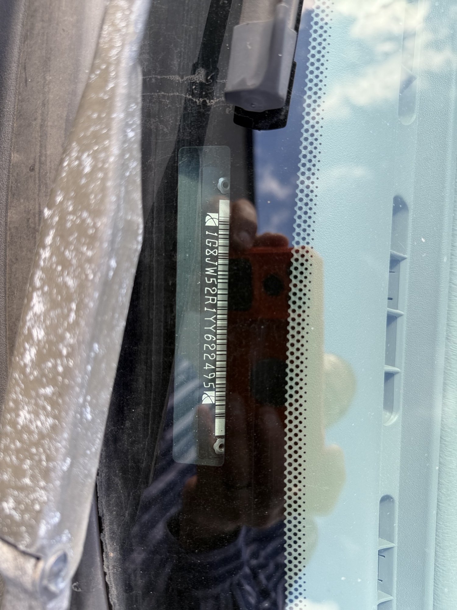2000 saturn ls ls2 with 158842 miles for sale near elk-river, minnesota 106526_48_windshield_vin_plate.jpg
