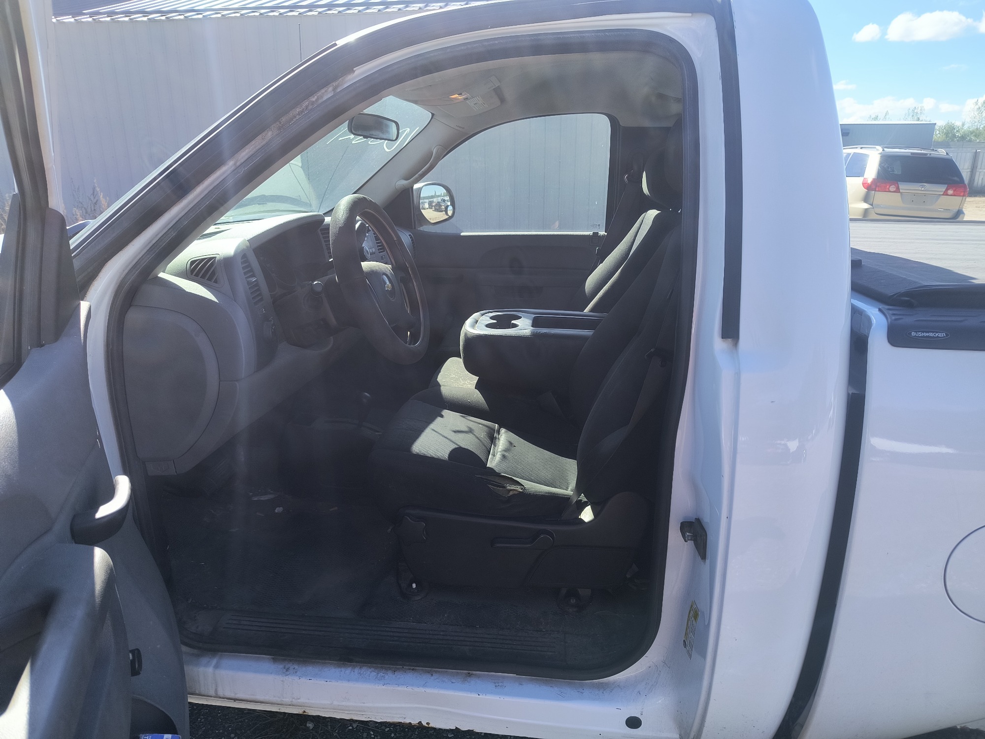 2011 chevrolet silverado-1500 work-truck-4wd with 252641 miles for sale near elk-river, minnesota 106527_22_driver_seat.jpg
