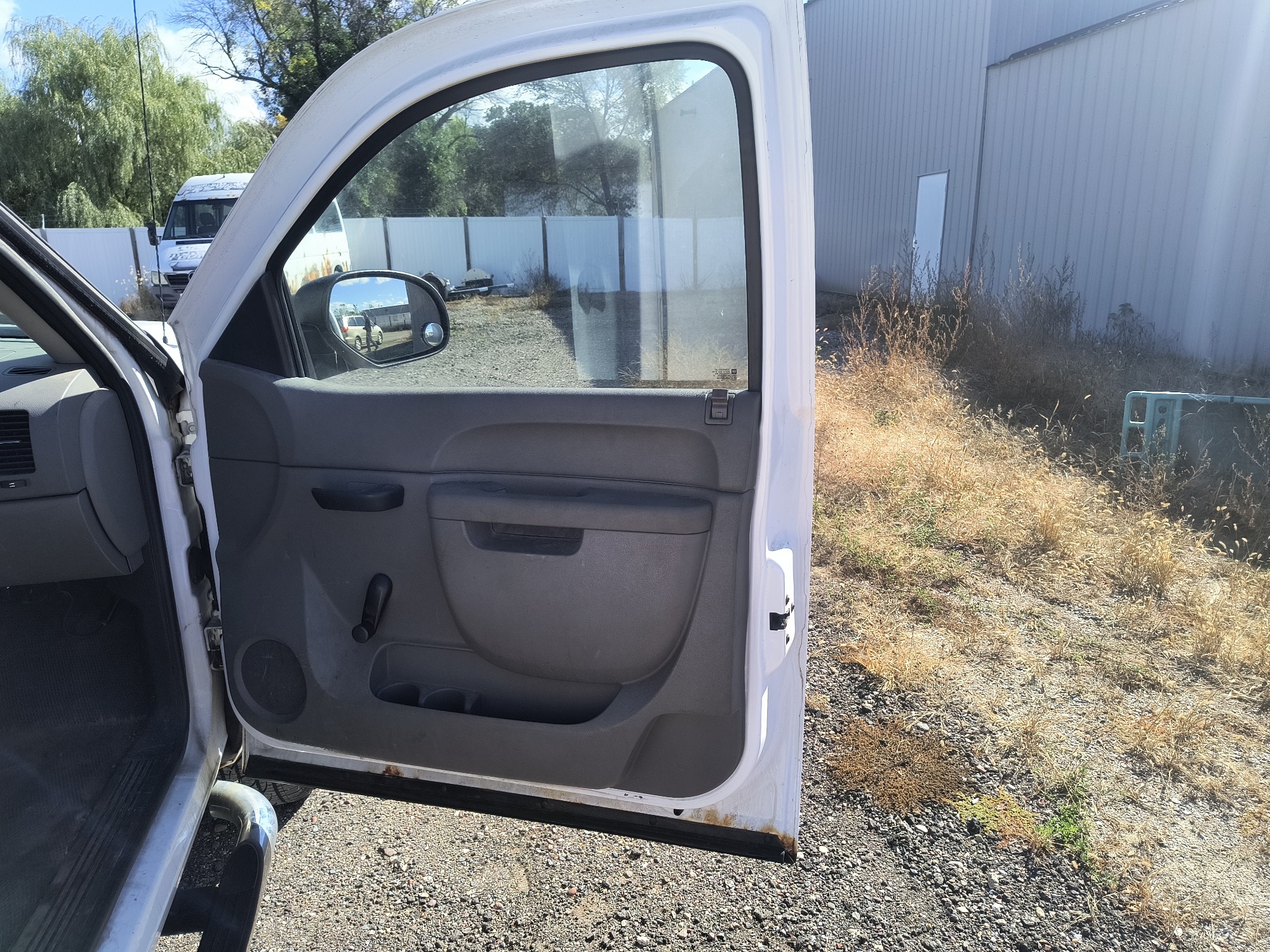 2011 chevrolet silverado-1500 work-truck-4wd with 252641 miles for sale near elk-river, minnesota 106527_32_passenger_door_panel.jpg