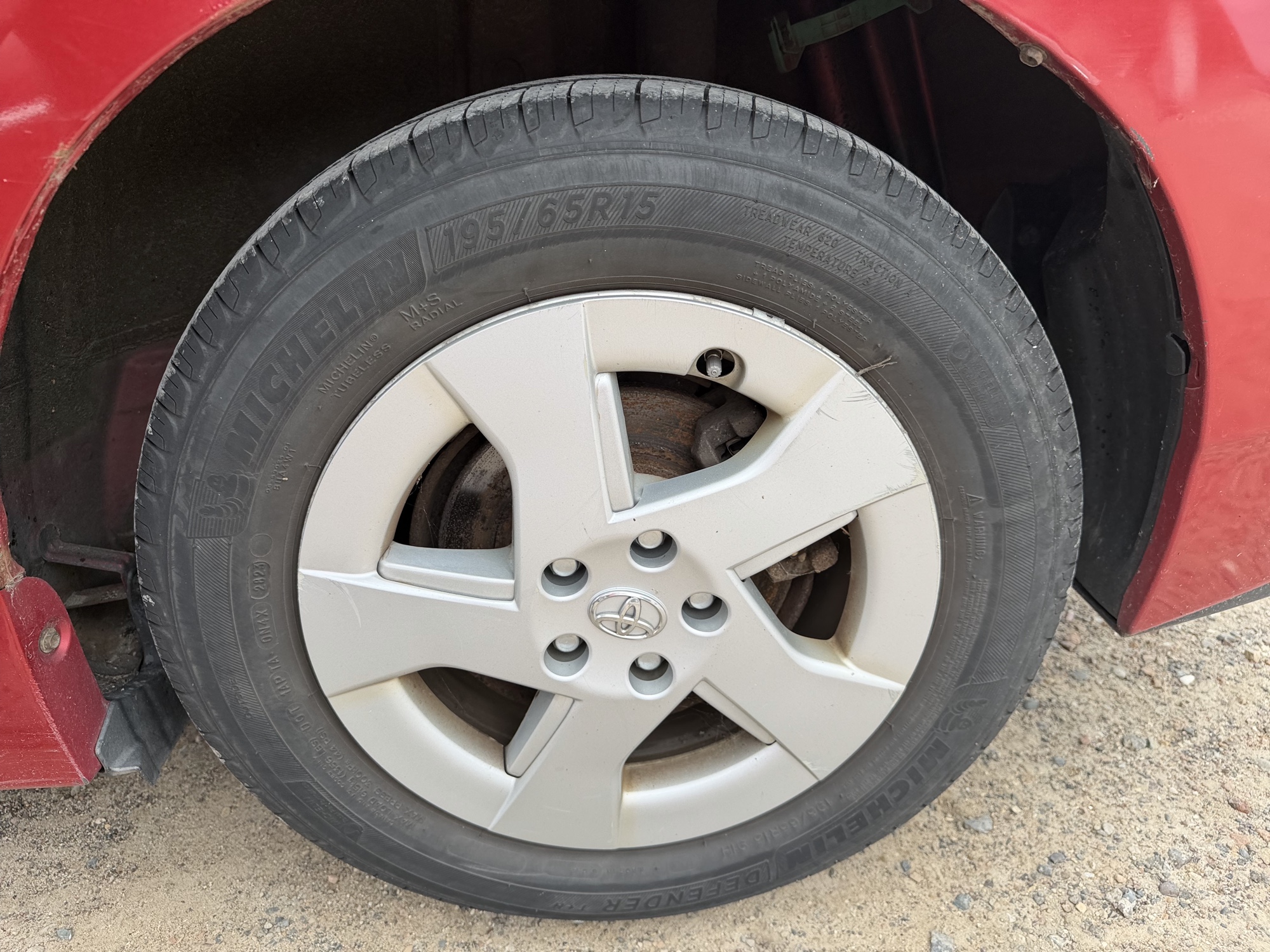 2010 toyota prius prius-ii with 249736 miles for sale near elk-river, minnesota 106528_13_rear_drv_wheel.jpg