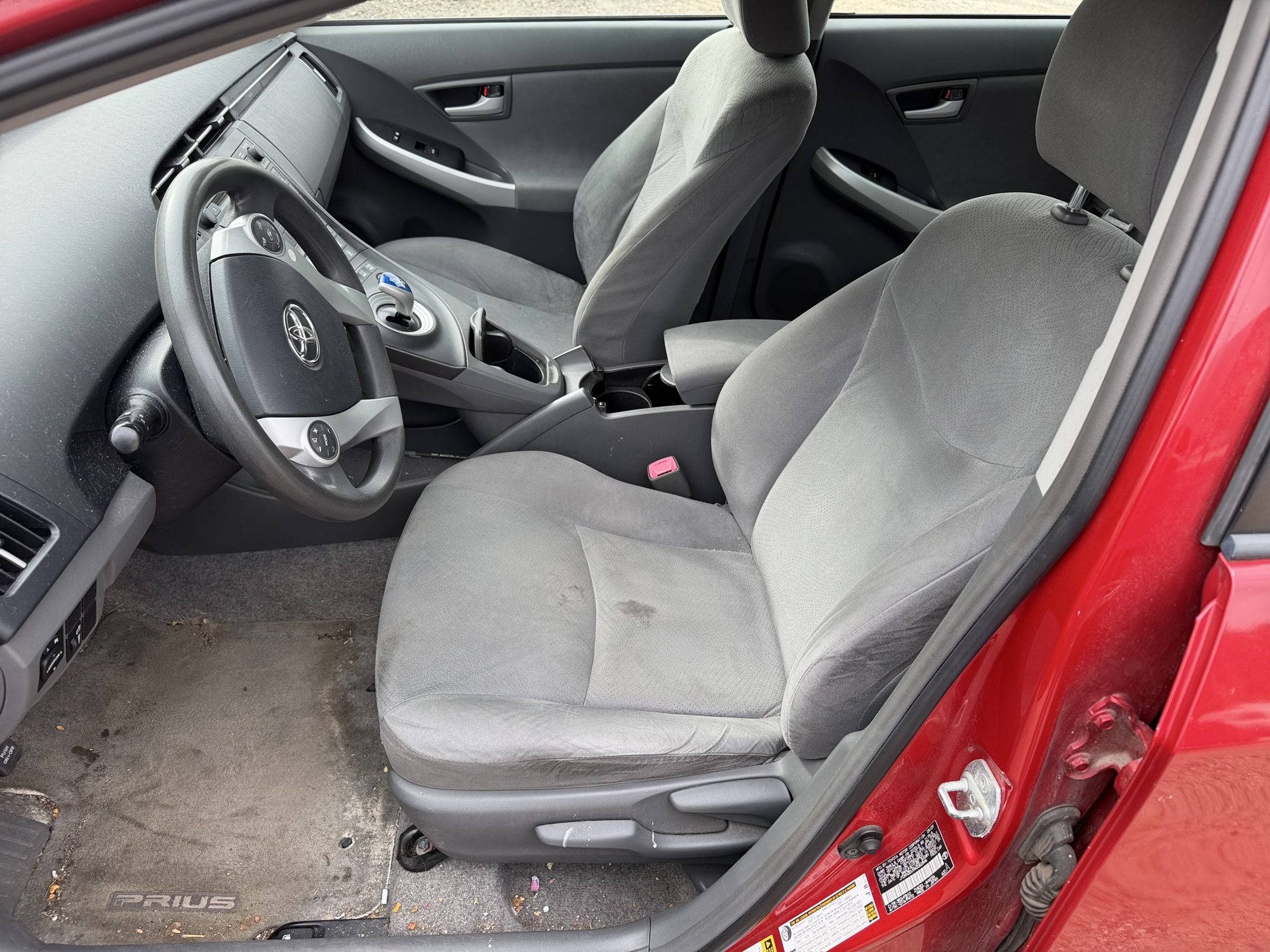 2010 toyota prius prius-ii with 249736 miles for sale near elk-river, minnesota 106528_22_driver_seat.jpg