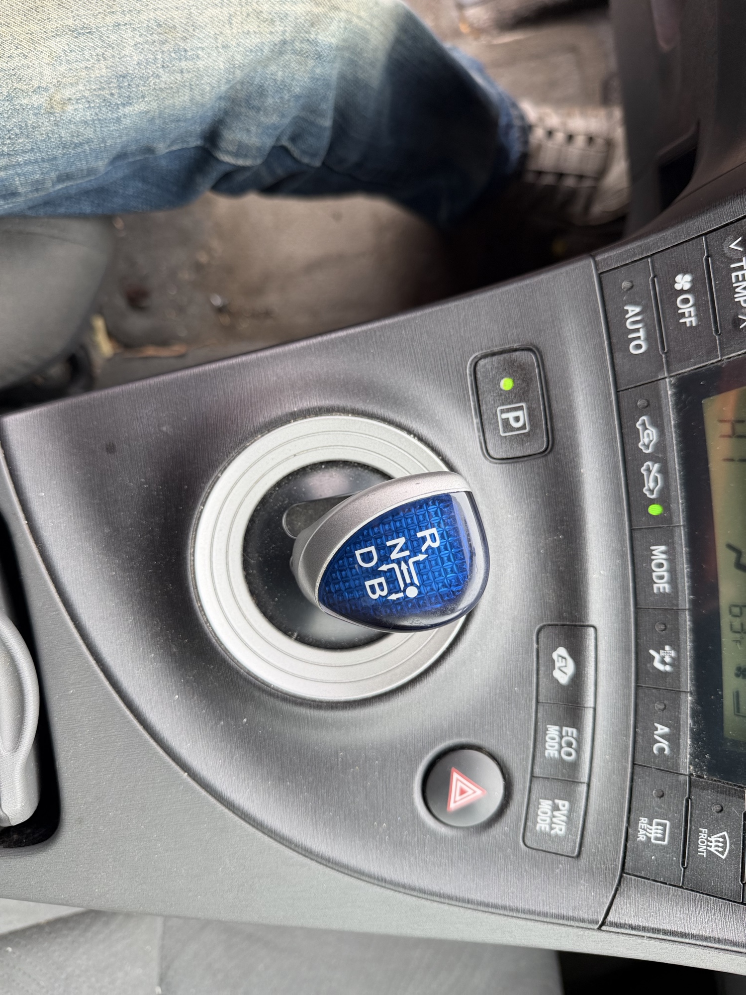 2010 toyota prius prius-ii with 249736 miles for sale near elk-river, minnesota 106528_41_shifter.jpg