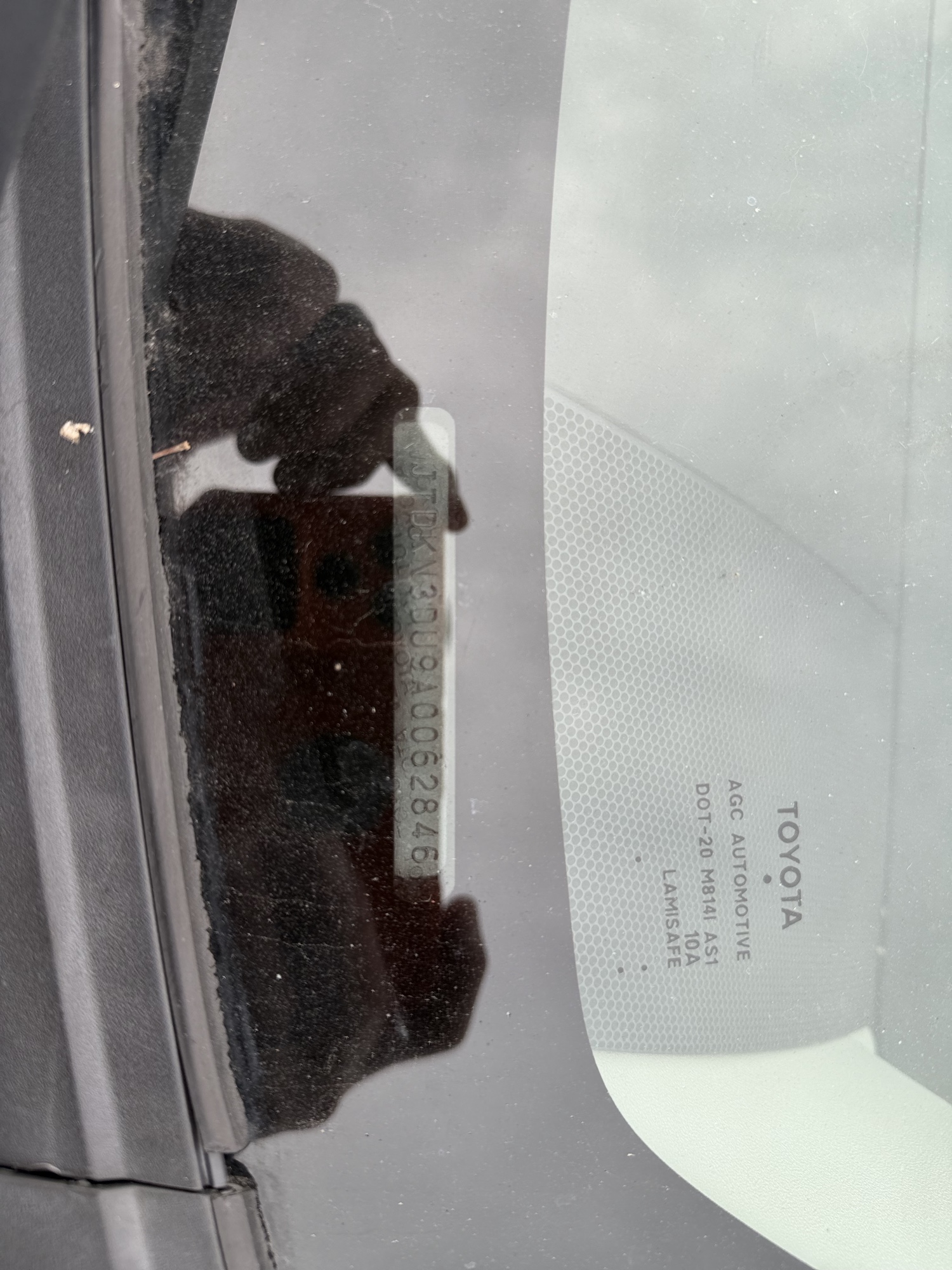 2010 toyota prius prius-ii with 249736 miles for sale near elk-river, minnesota 106528_48_windshield_vin_plate.jpg