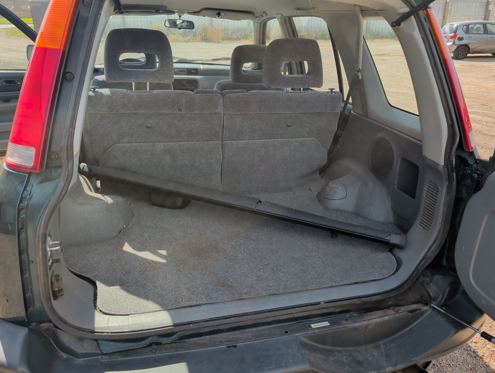 1998 honda cr-v with 177940 miles for sale near elk-river, minnesota 106531_26_trunk.jpg