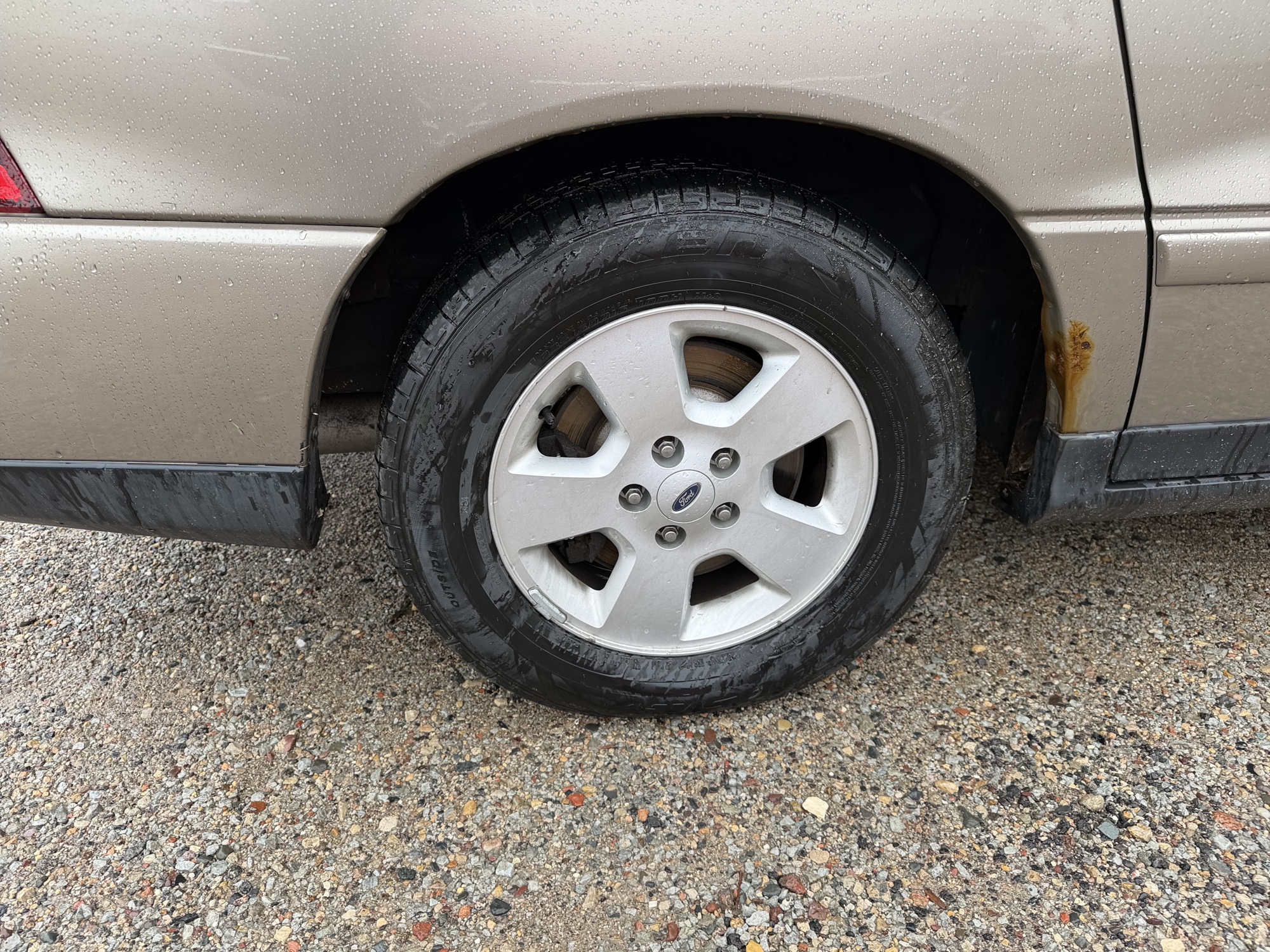 2004 ford freestar lx-sport with 163395 miles for sale near elk-river, minnesota 106532_14_rear_pass_wheel.jpg